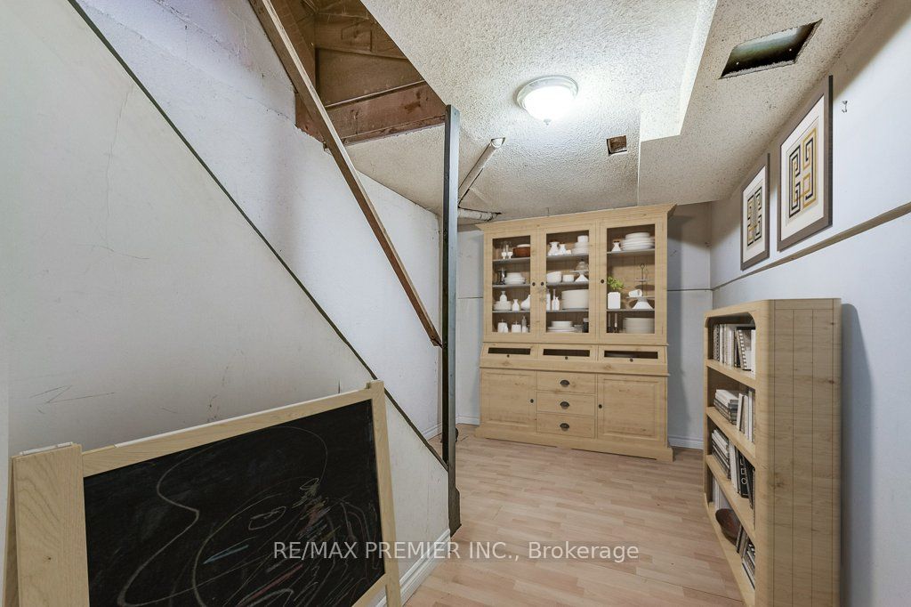 #81 - 2670 Battleford Road Property Photo 23