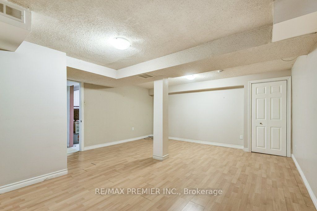 #81 - 2670 Battleford Road Property Photo 27