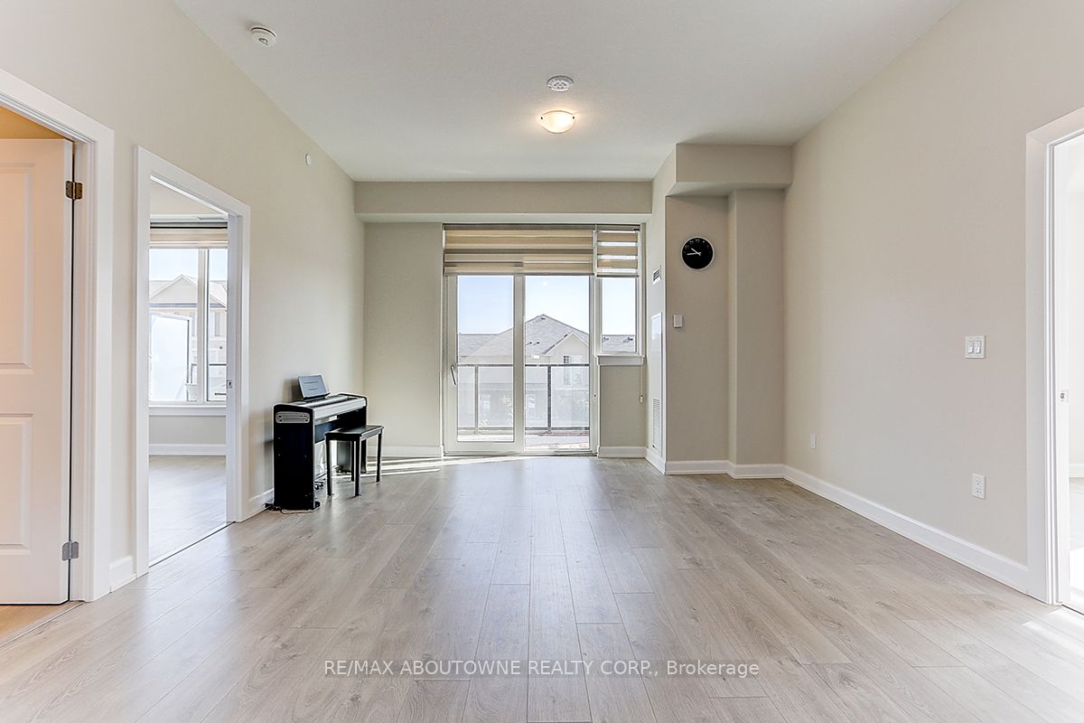 #208 - 3200 William Coltson Avenue Property Photo 10
