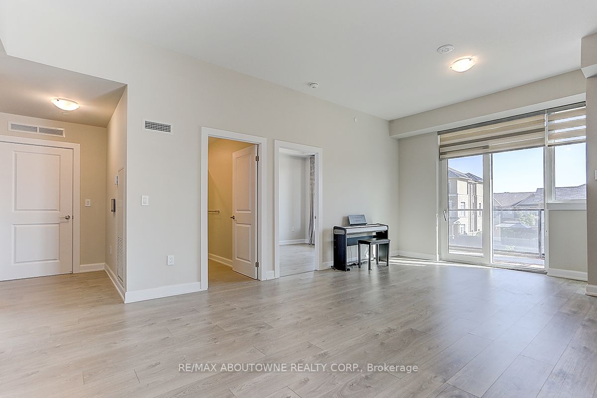 #208 - 3200 William Coltson Avenue Property Photo 11