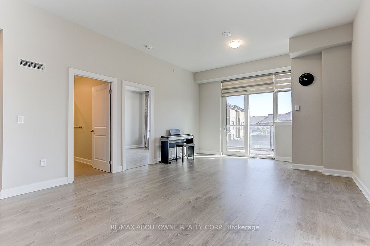 #208 - 3200 William Coltson Avenue Property Photo 12