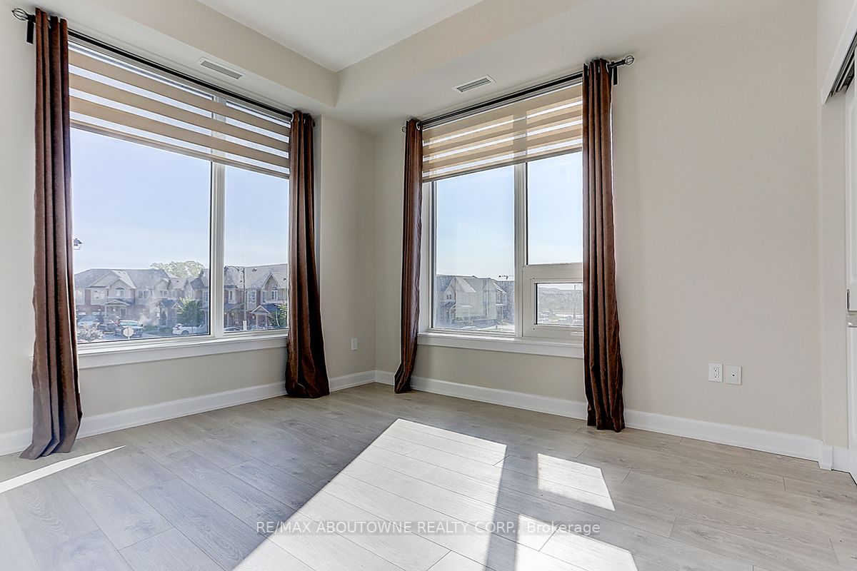 #208 - 3200 William Coltson Avenue Property Photo 22