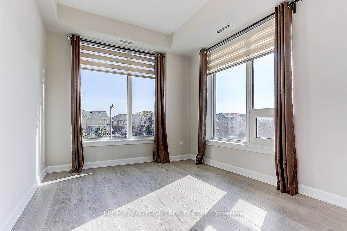 #208 - 3200 William Coltson Avenue Property Photo 23