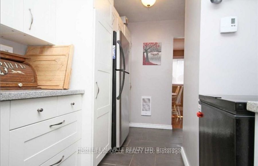 #upper - 41 Hindquarter Court Property Photo 4