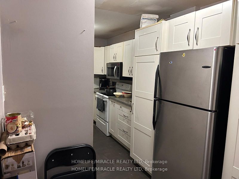 #upper - 41 Hindquarter Court Property Photo 13