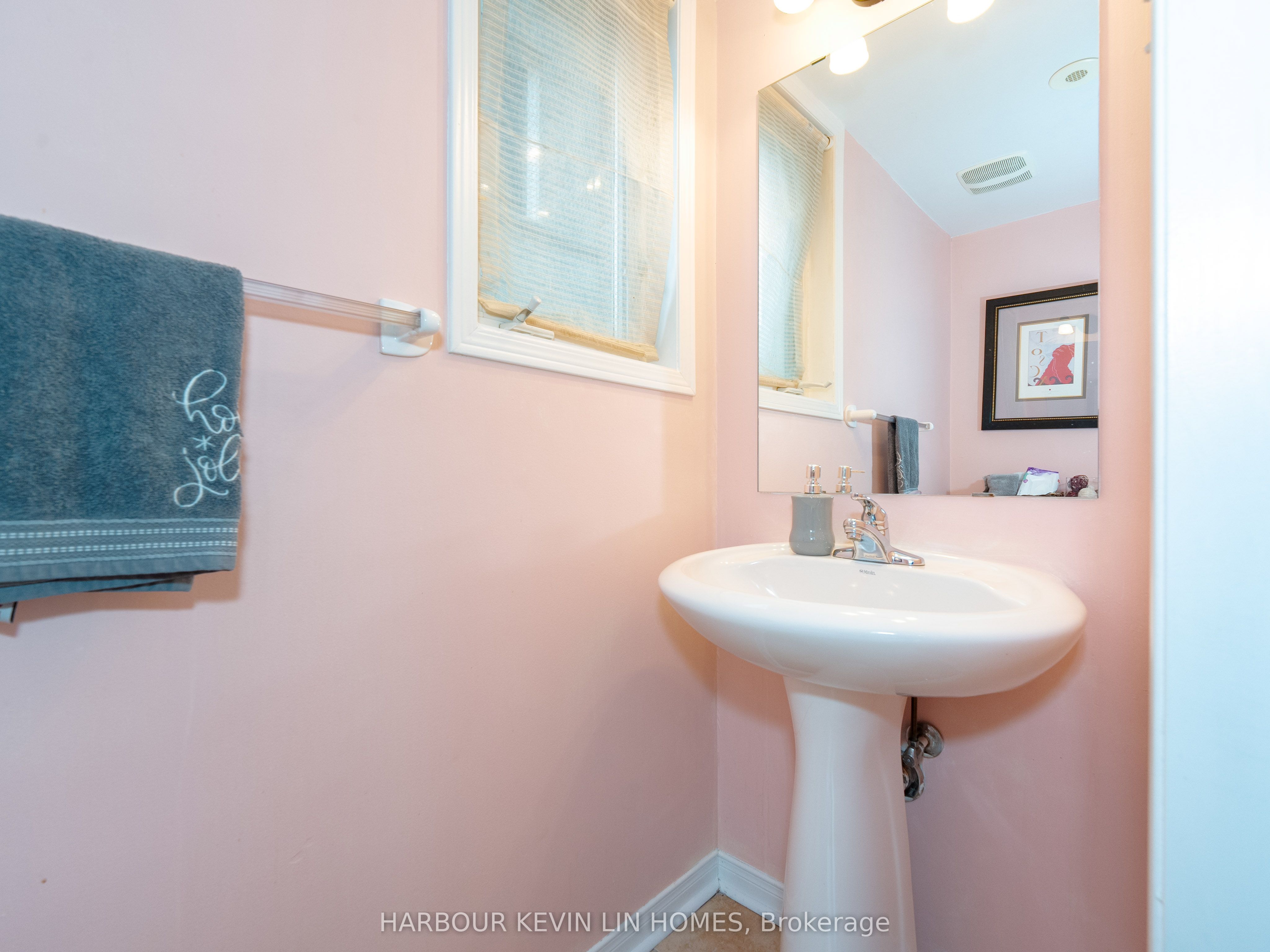 4975 Southampton Dr Property Photo 22