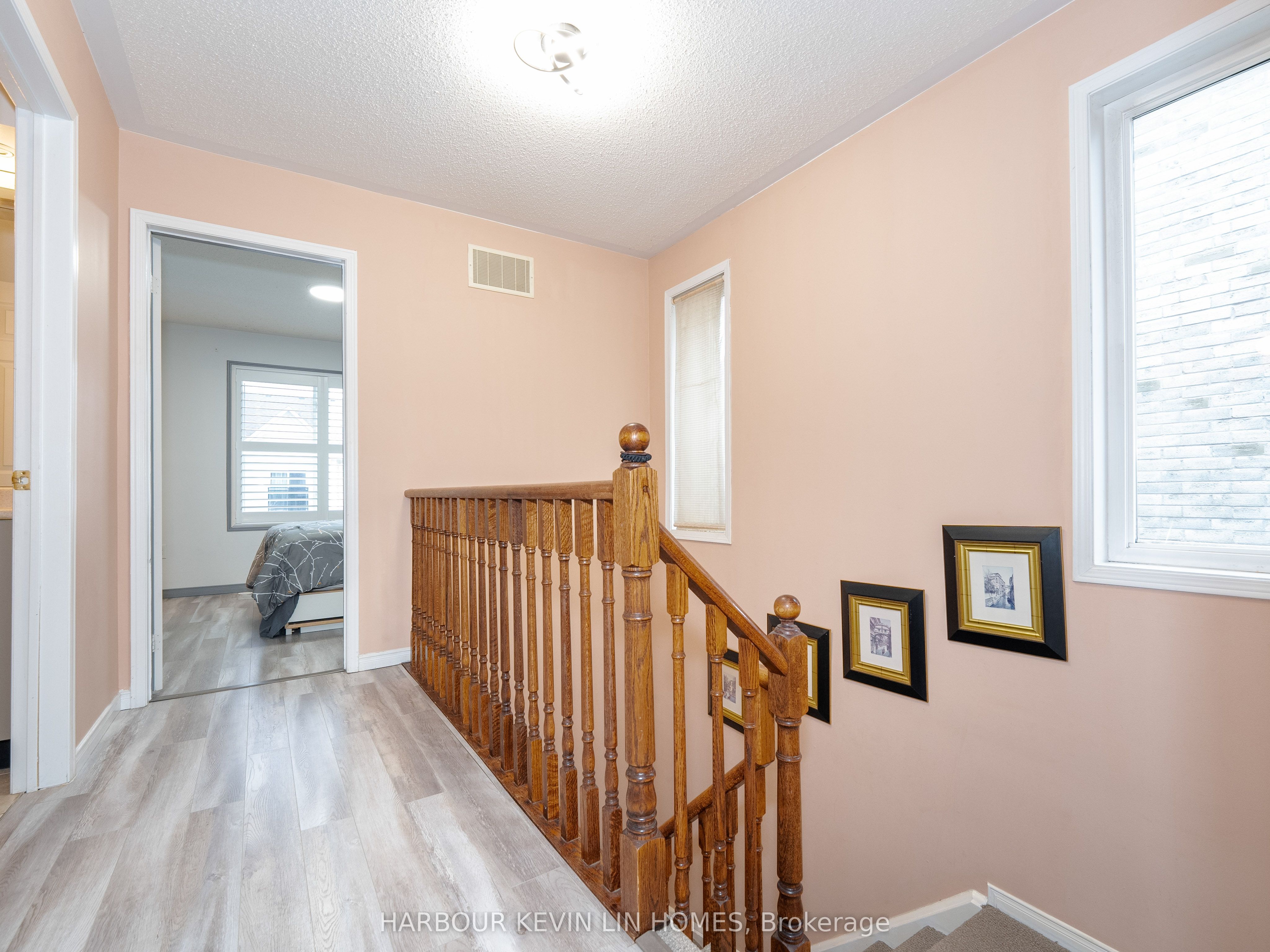 4975 Southampton Dr Property Photo 24