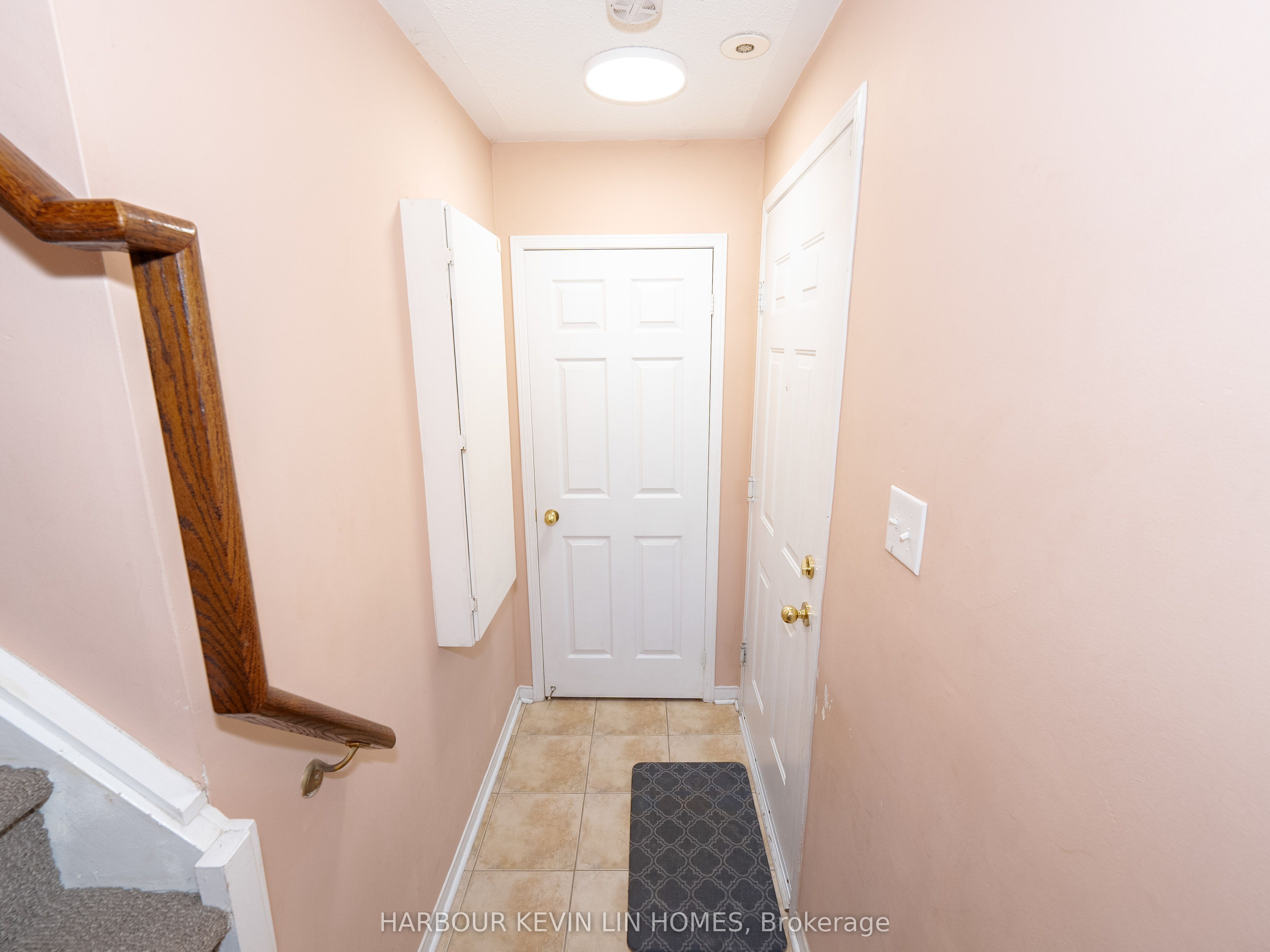 4975 Southampton Dr Property Photo 42