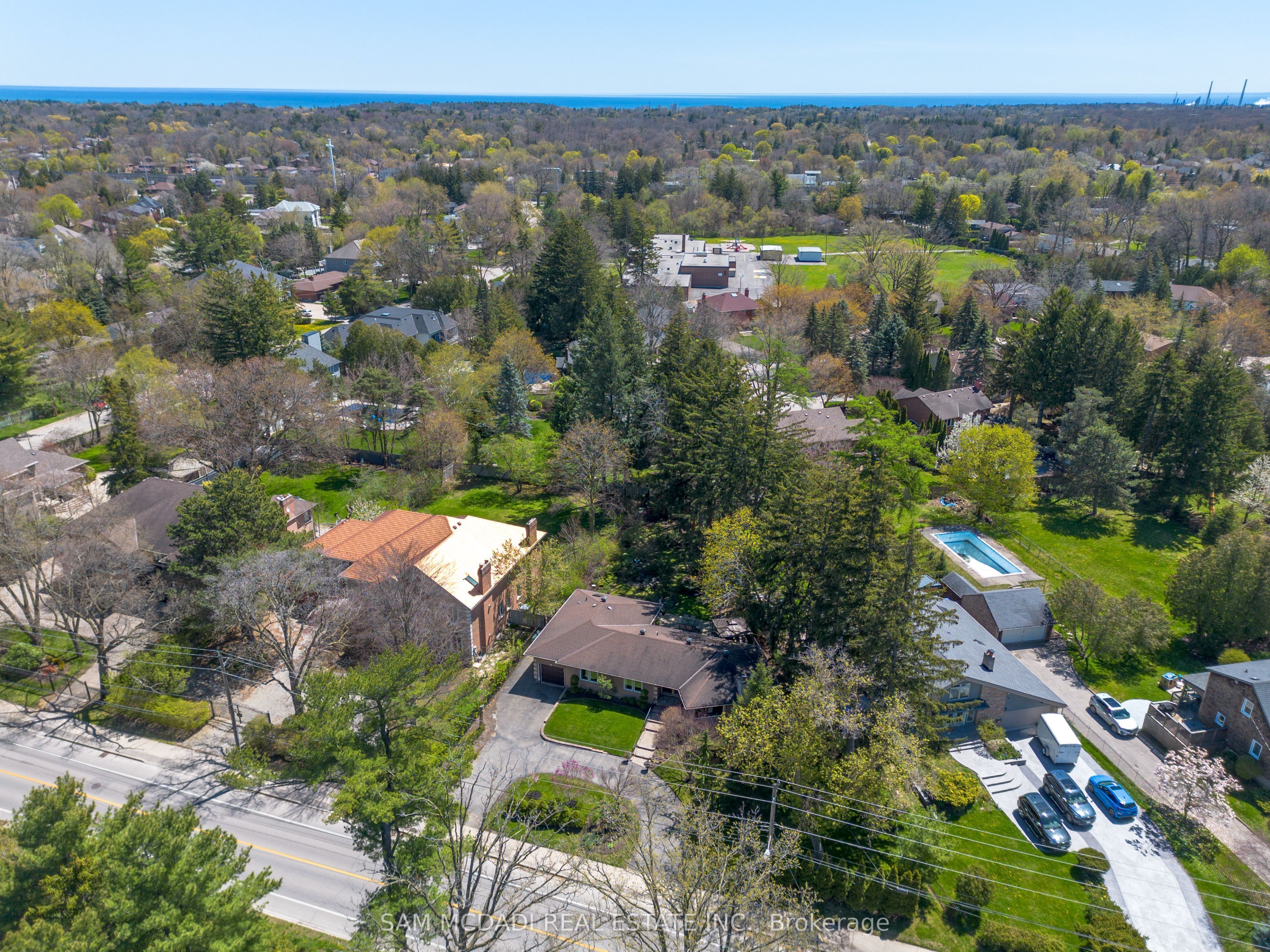 2196 Mississauga Rd Property Photo 37