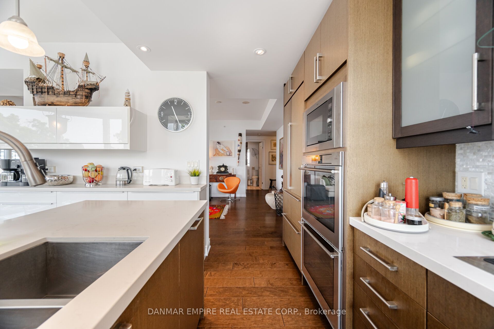 #604 - 3500 Lakeshore Road Property Photo 17