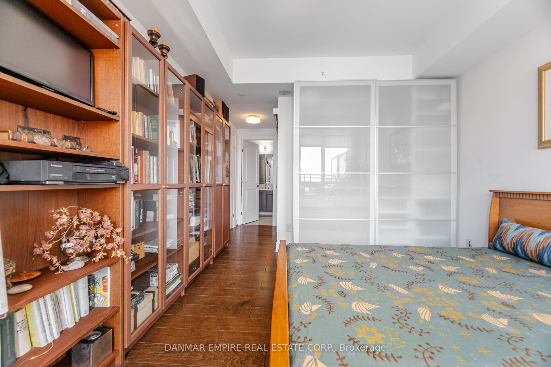 #604 - 3500 Lakeshore Road Property Photo 19