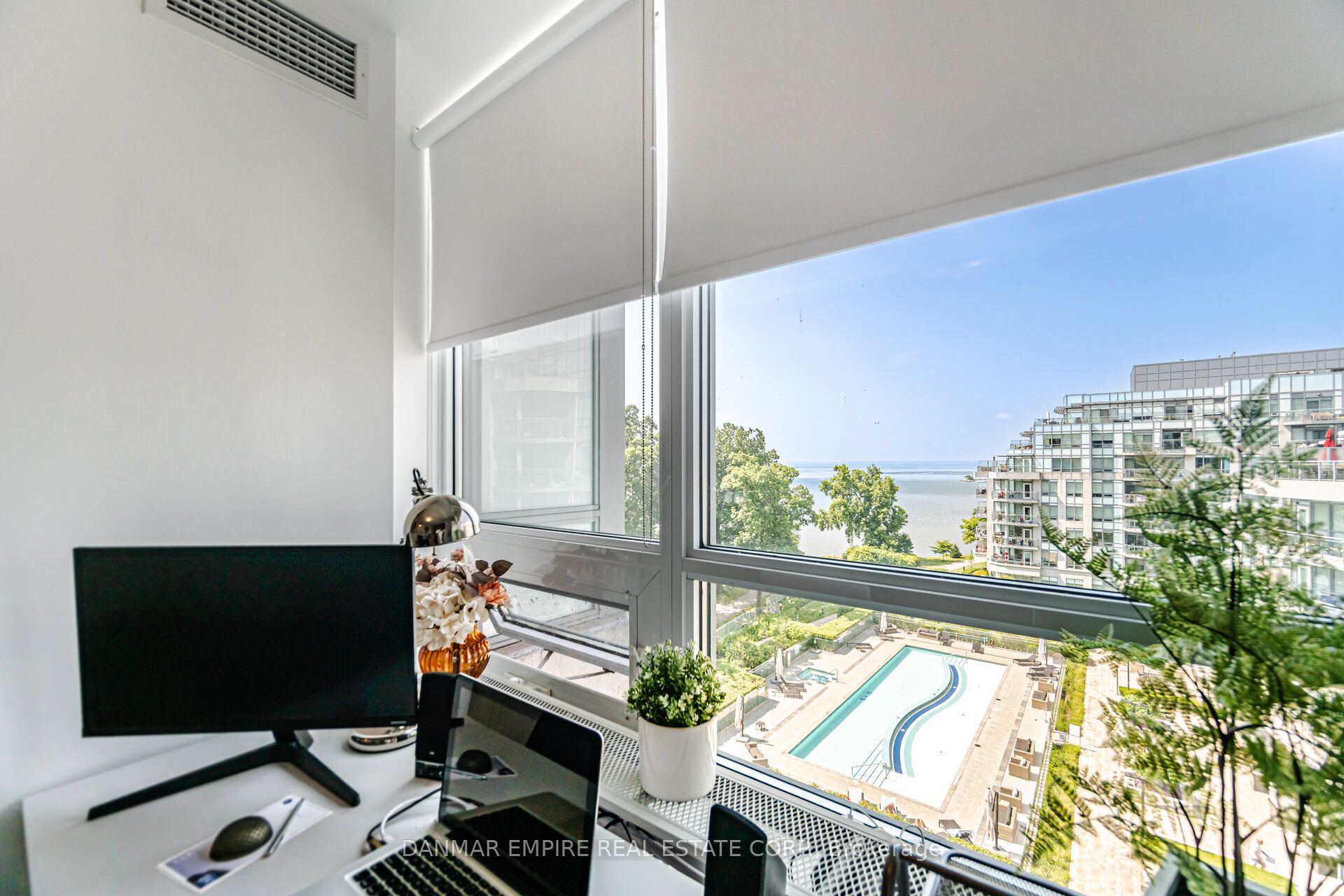 #604 - 3500 Lakeshore Road Property Photo 26