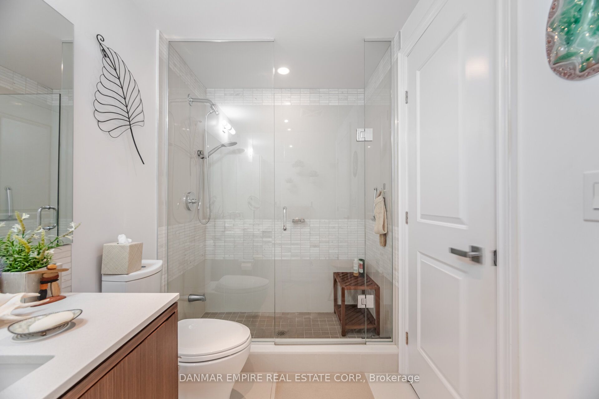 #604 - 3500 Lakeshore Road Property Photo 28