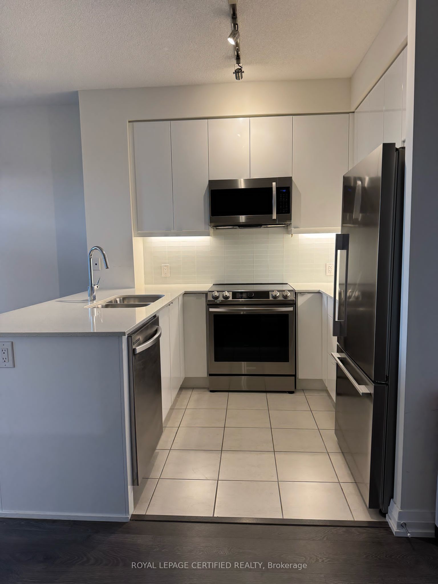 50 Thomas Riley Road 414 Property Photo 5
