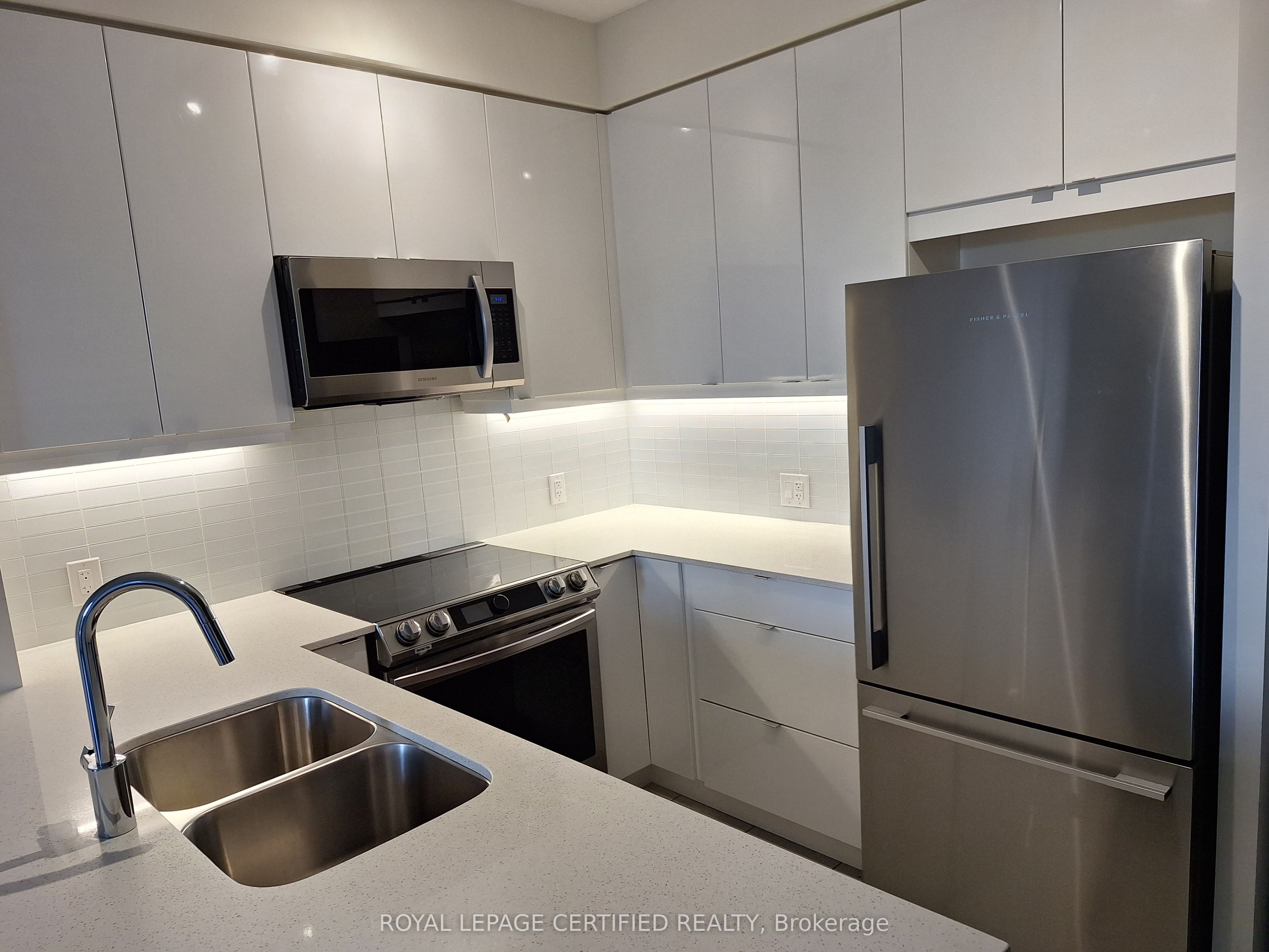 50 Thomas Riley Road 414 Property Photo 10