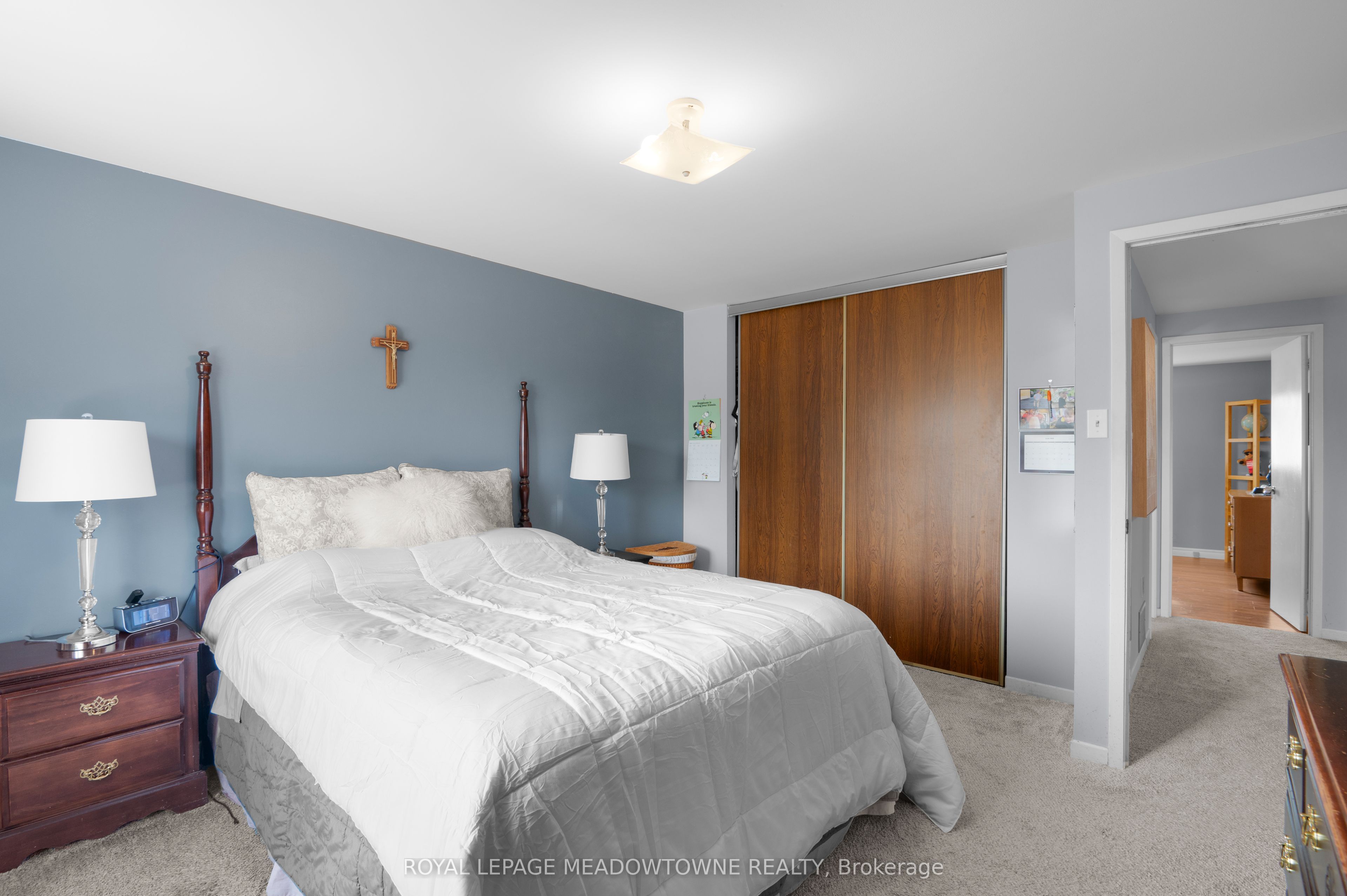 6058 Starfield Crescent Property Photo 24