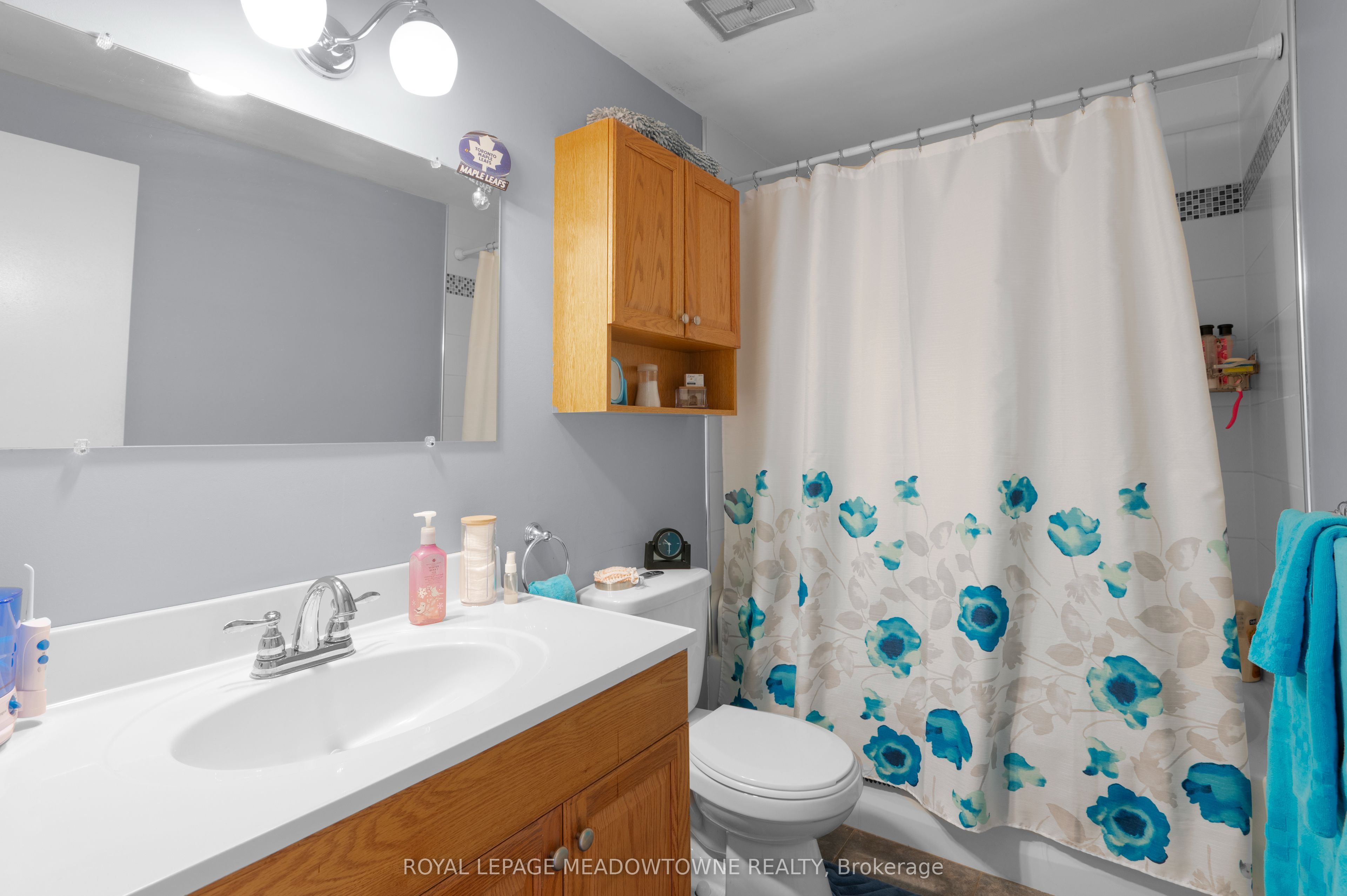 6058 Starfield Crescent Property Photo 25