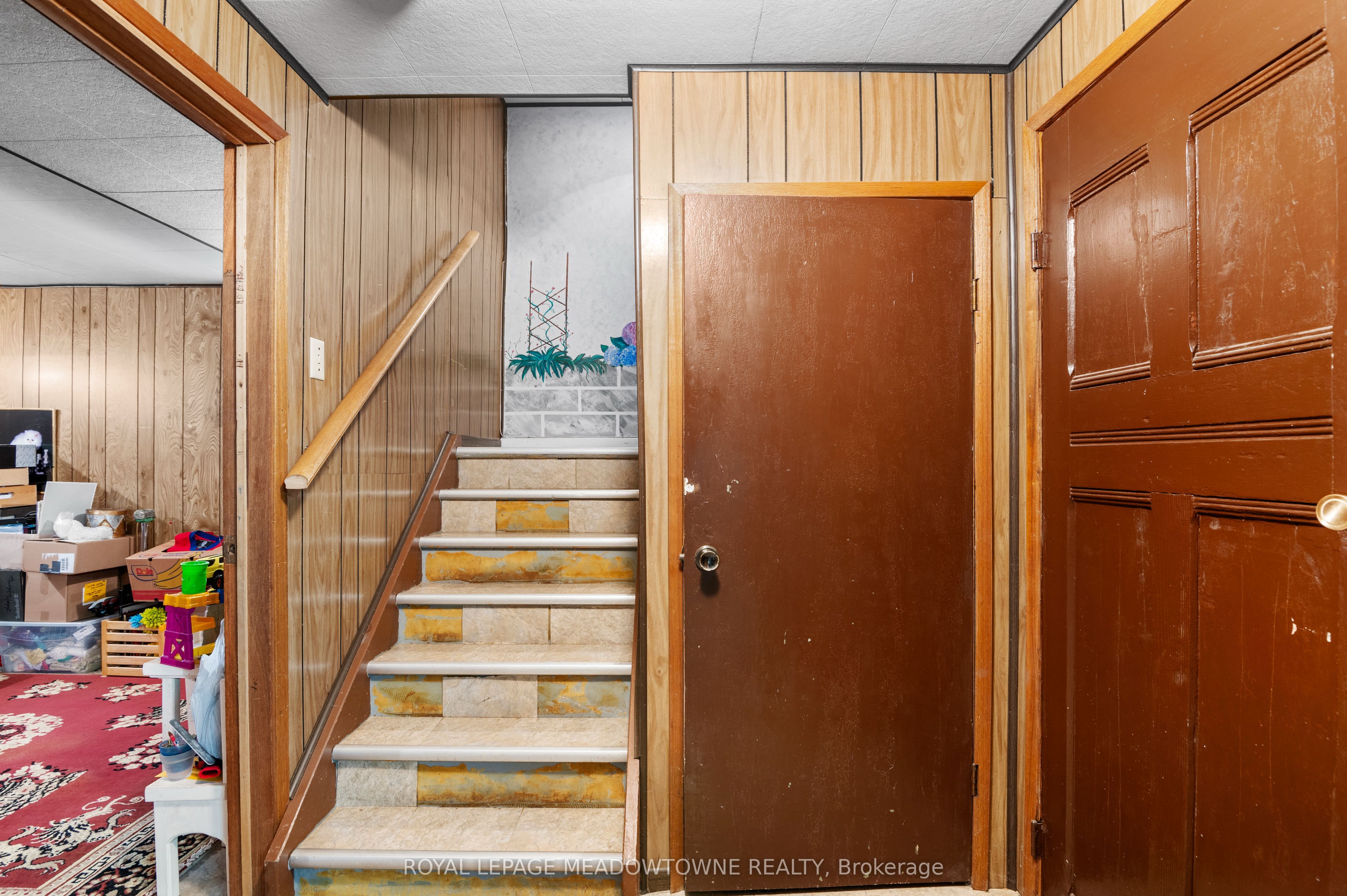 6058 Starfield Crescent Property Photo 32