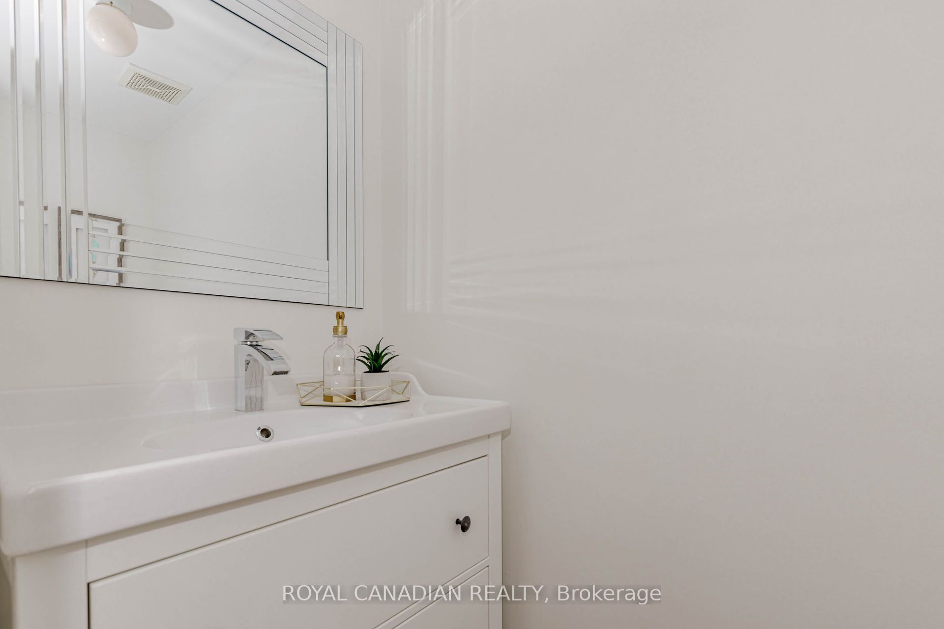 1840 Mccoy Avenue Property Photo 16