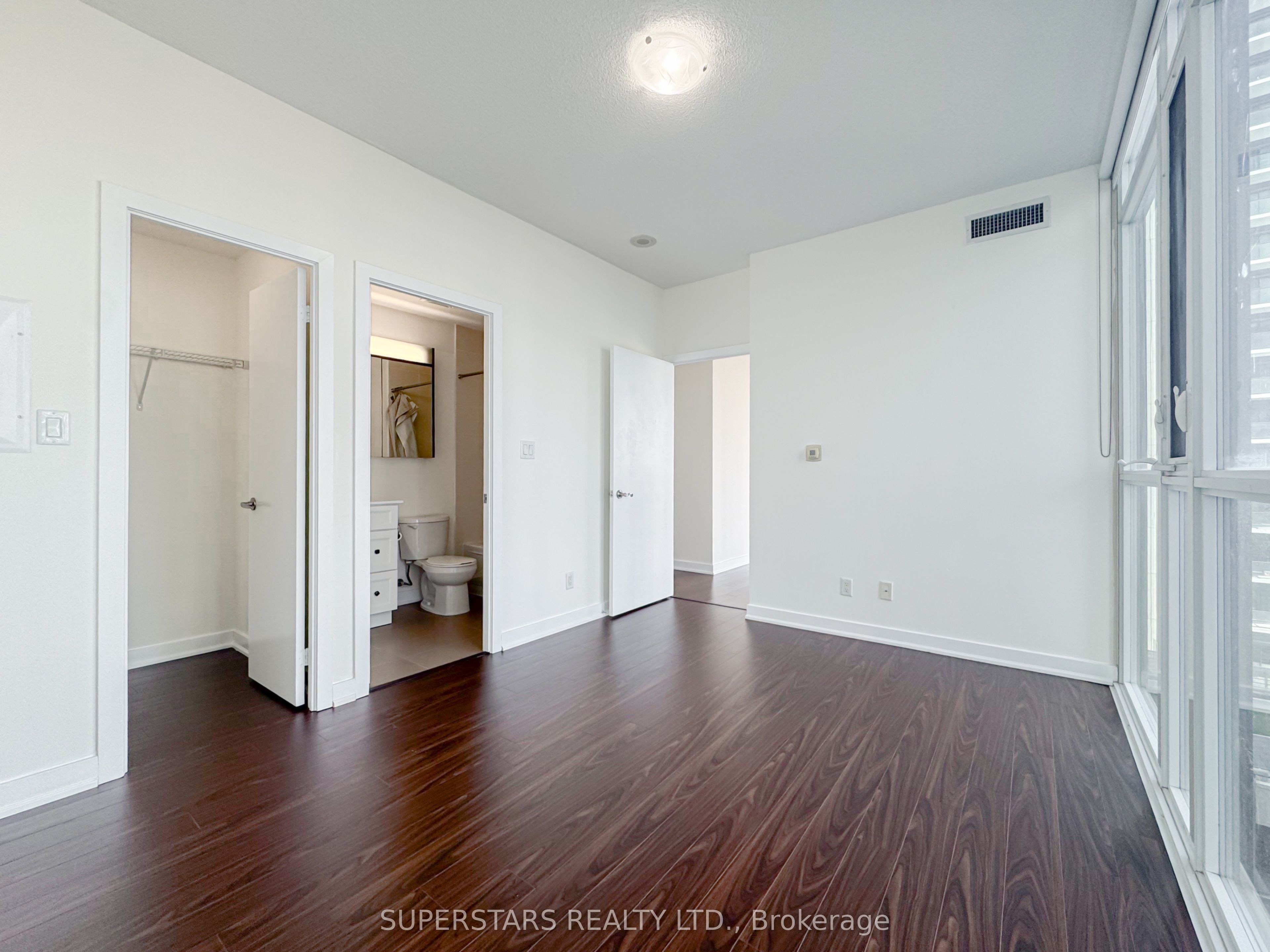 4065 Brickstone Mews Property Photo 16