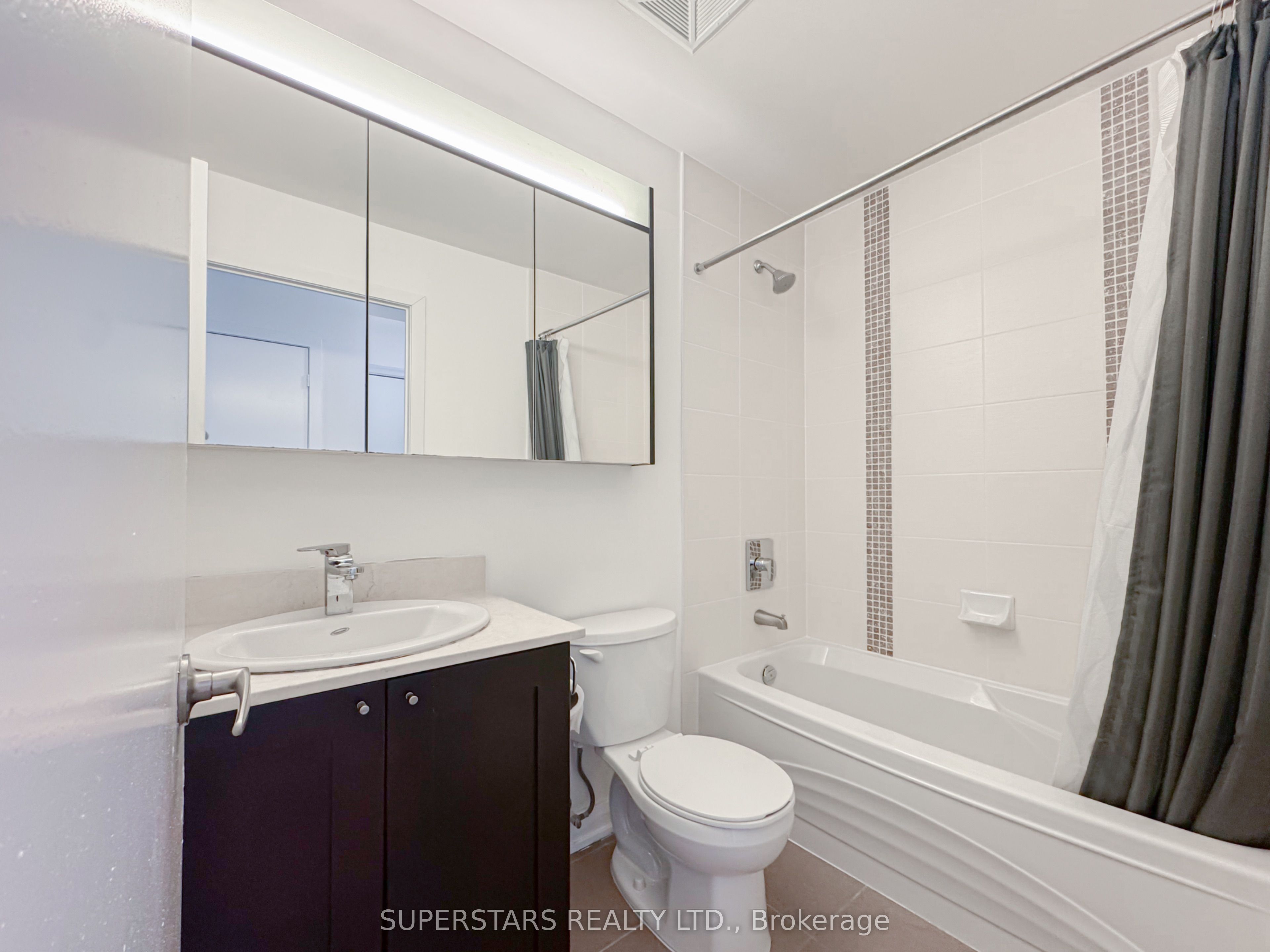 4065 Brickstone Mews Property Photo 25
