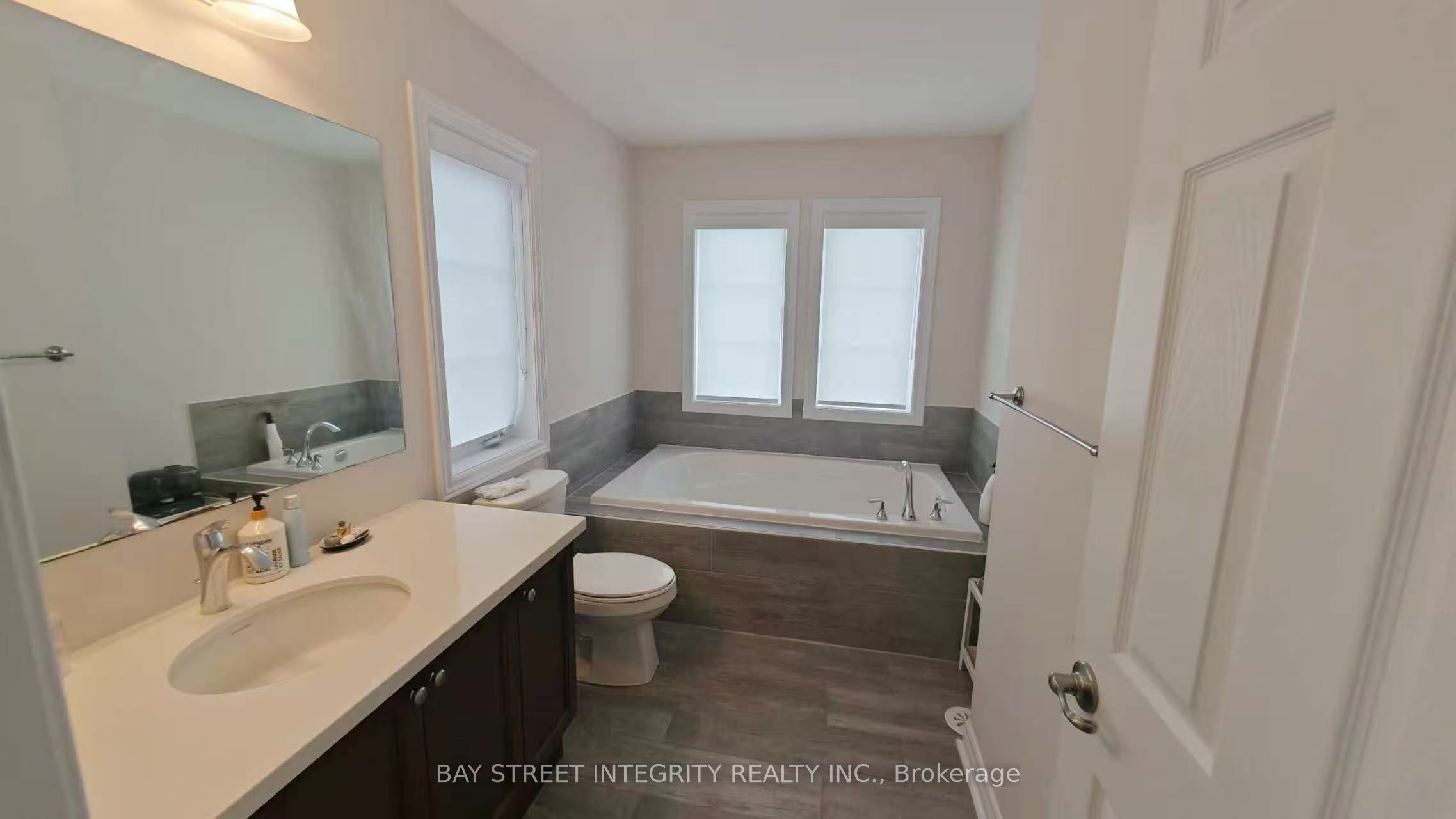 3302 Erasmum Street Property Photo 13