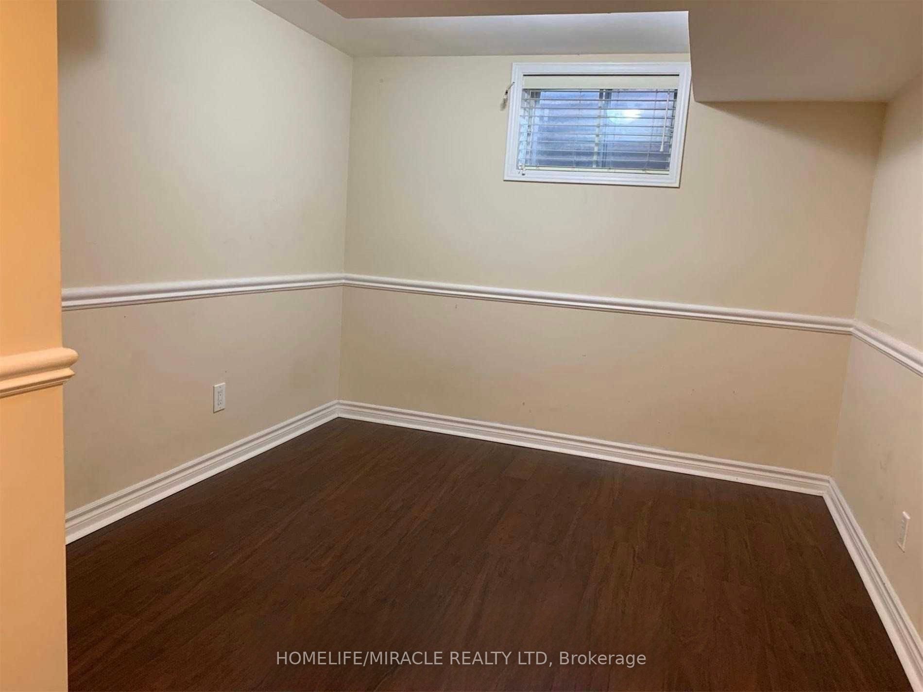 515 Louis Drive Property Photo 9