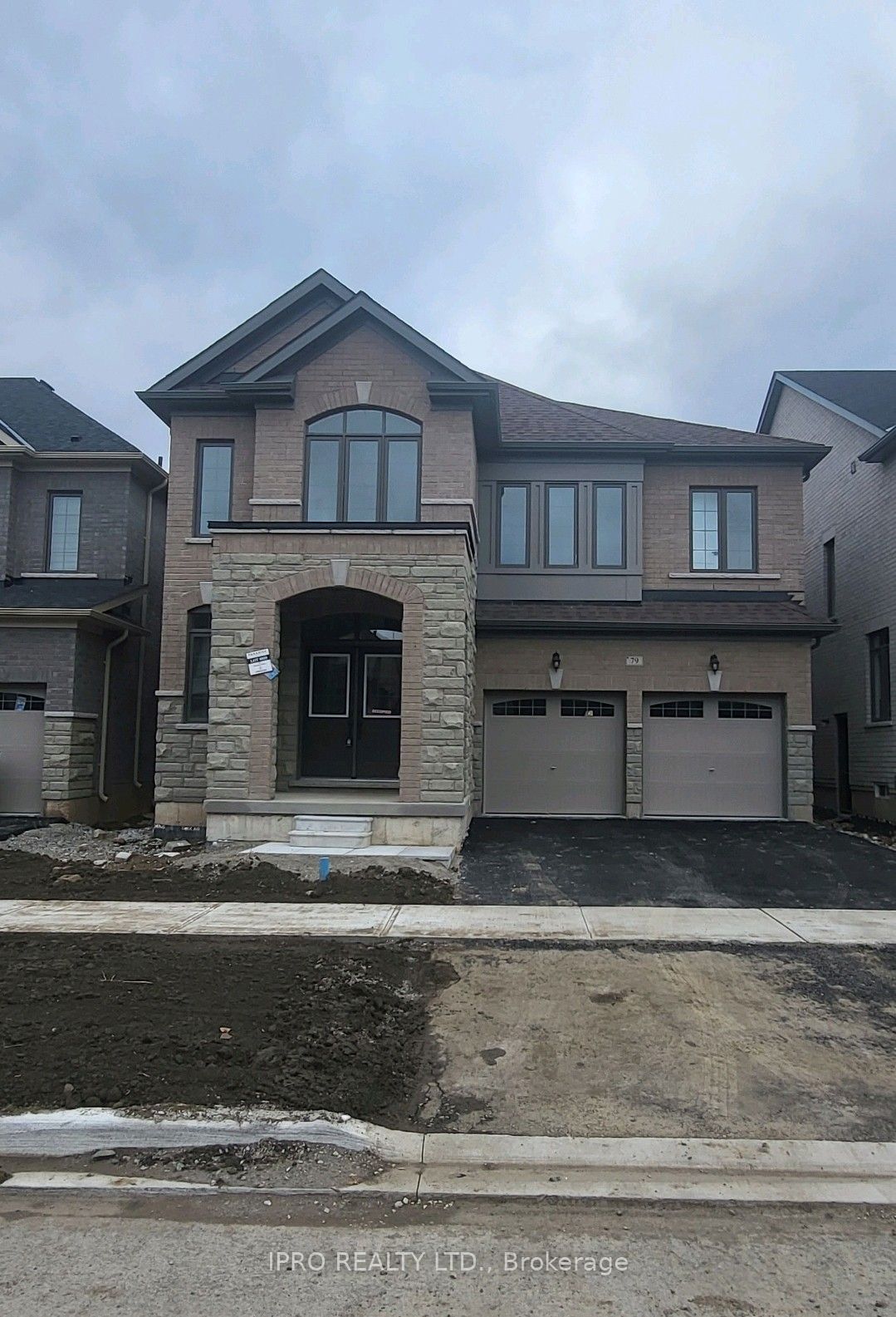 79 Eastman Drive Property Photo 1