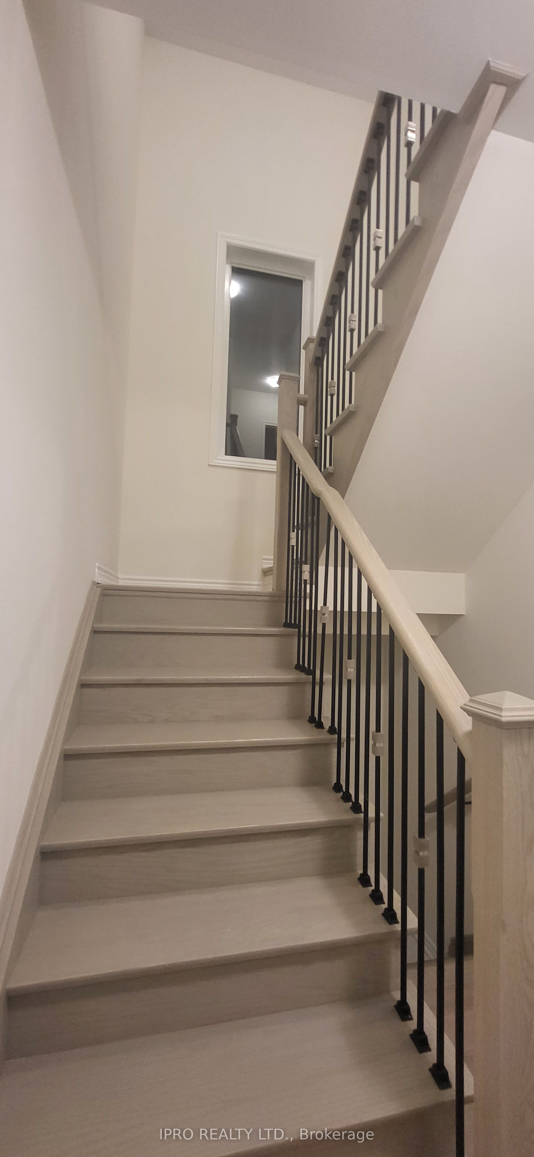 79 Eastman Drive Property Photo 8