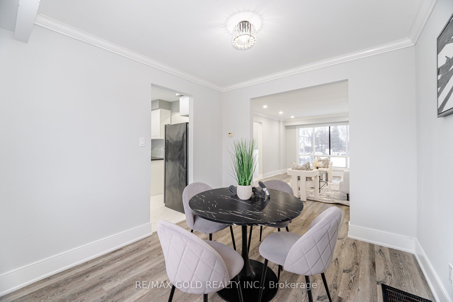 #62 - 7500 Goreway Drive Property Photo 4