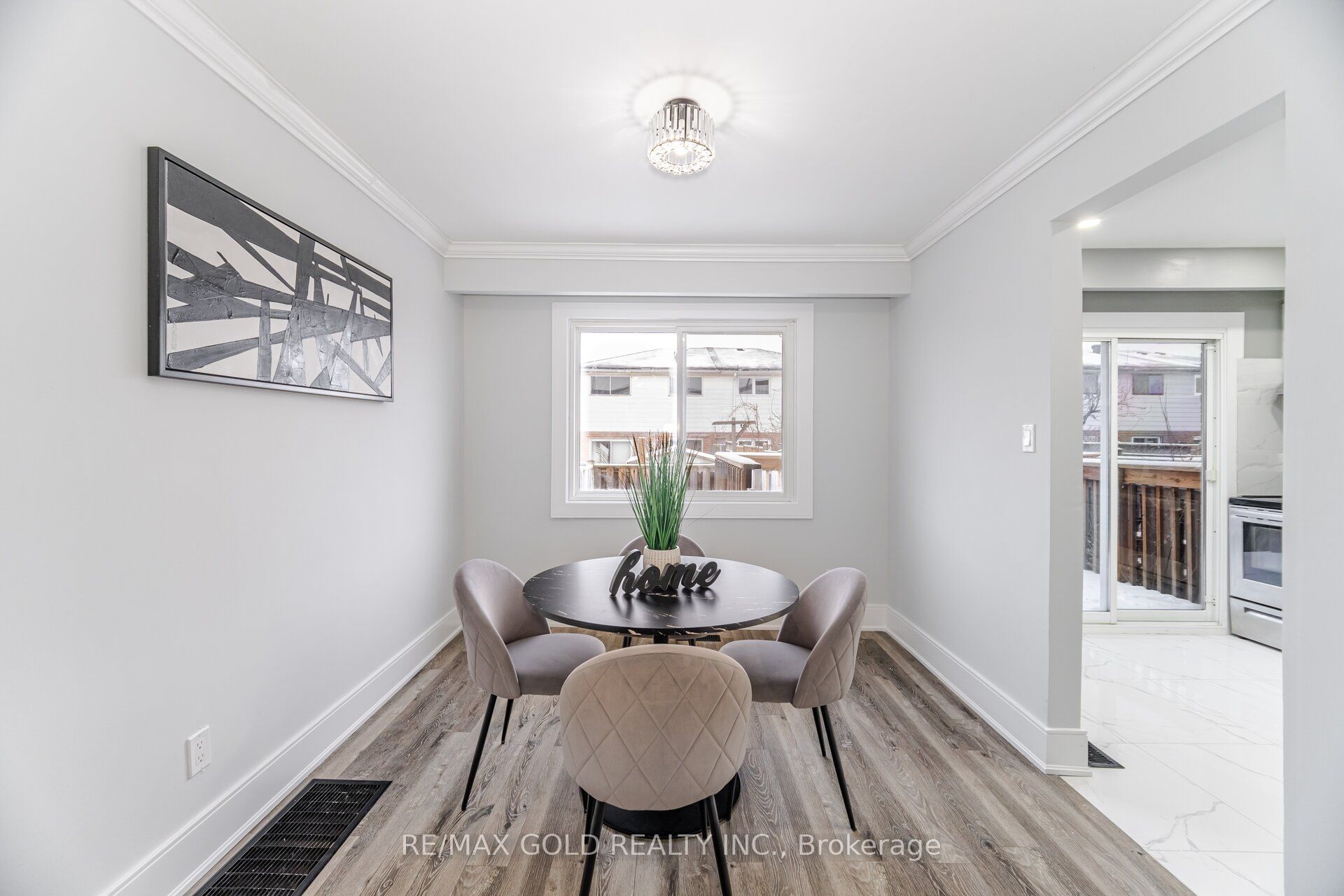 #62 - 7500 Goreway Drive Property Photo 6