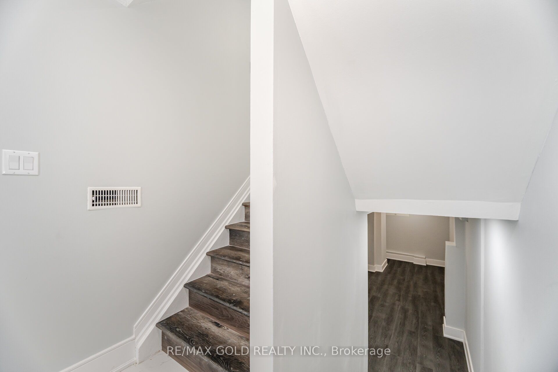 #62 - 7500 Goreway Drive Property Photo 22
