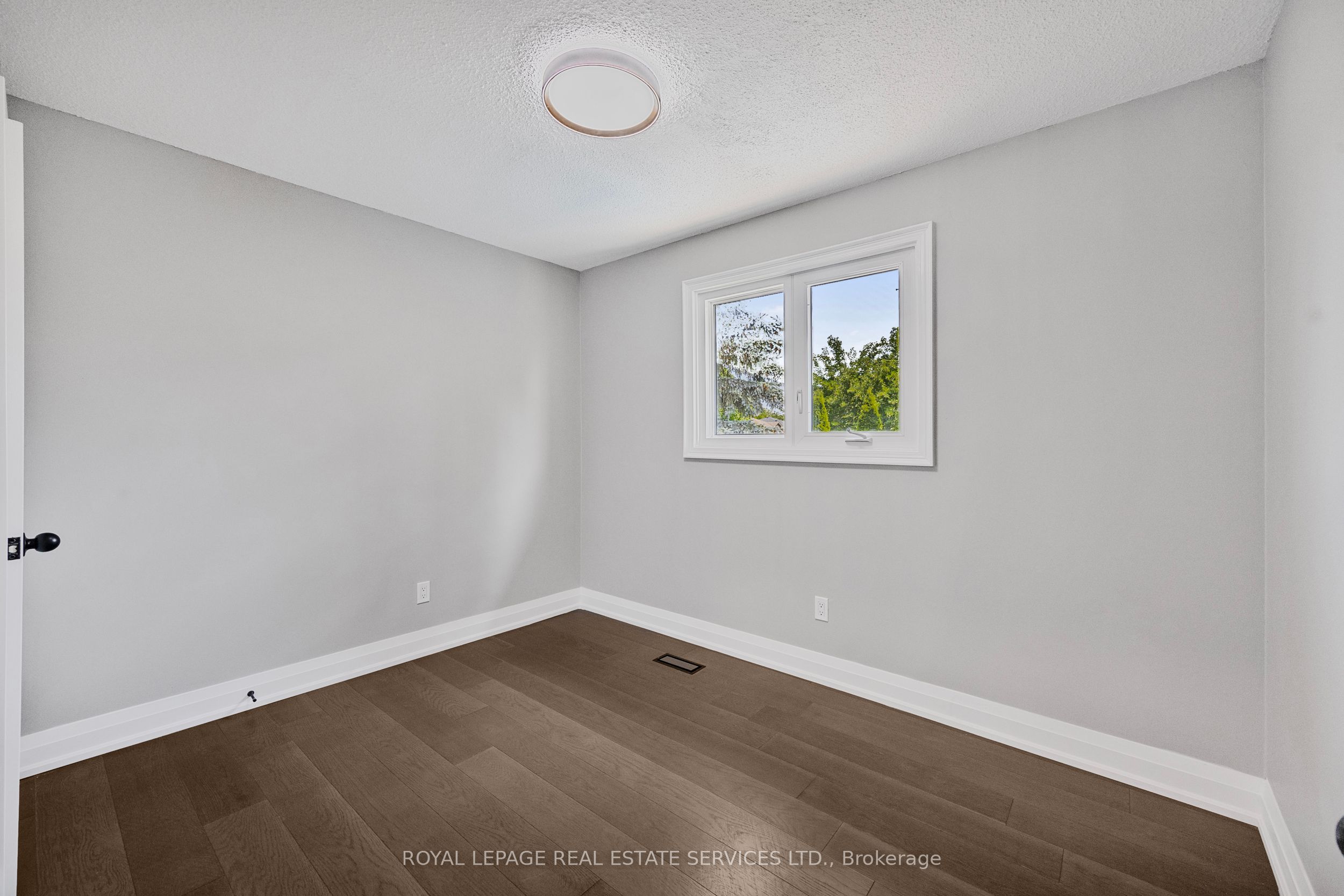 3551 Wass Crescent Property Photo 25