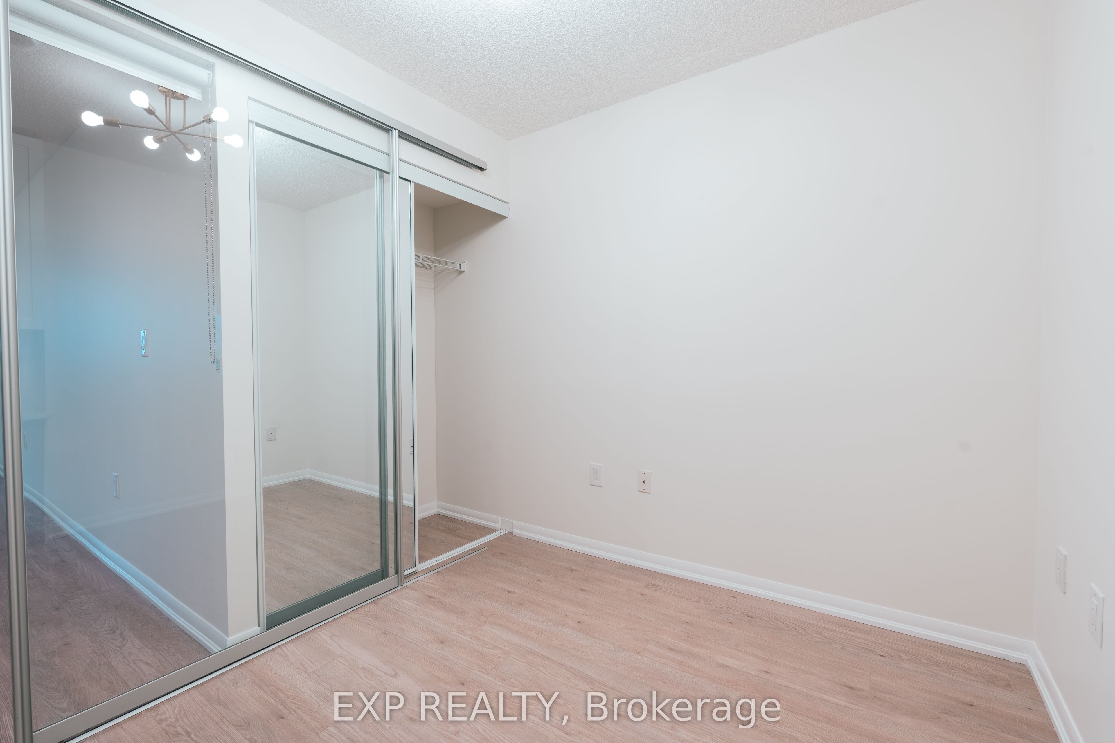 #540 - 830 Lawrence Avenue Property Photo 6