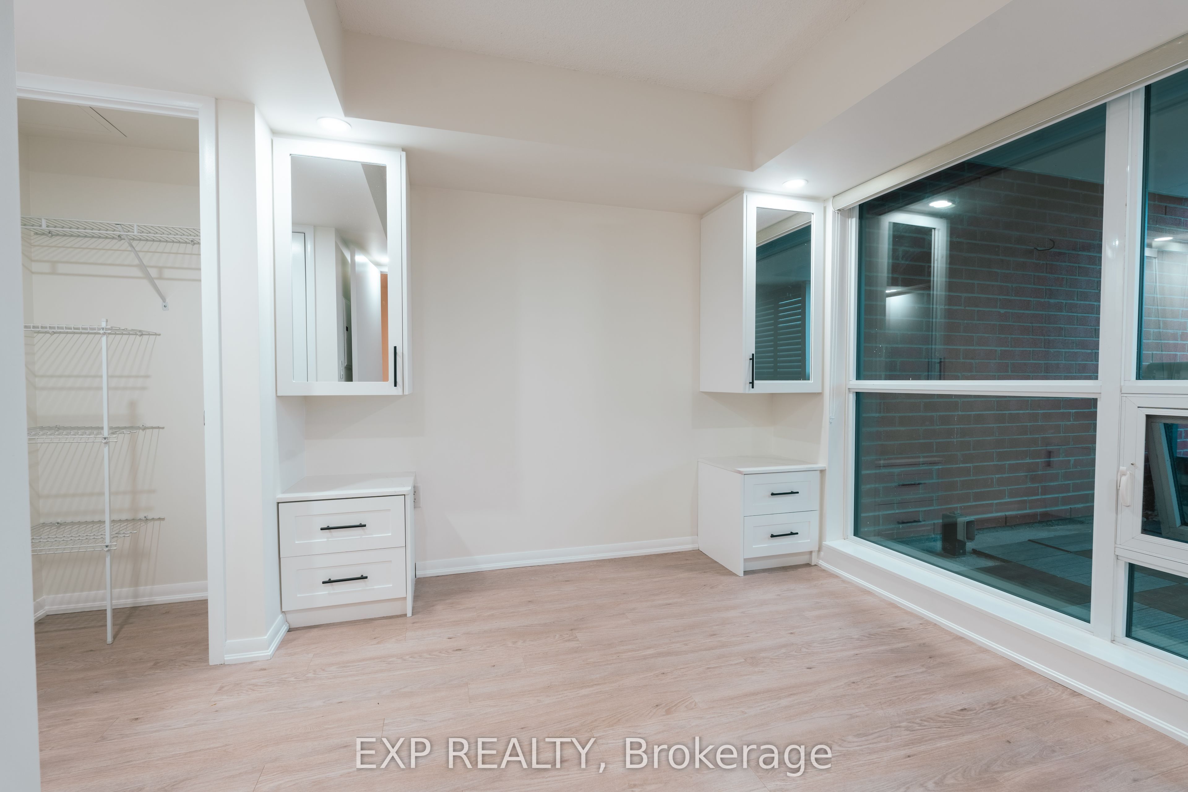 #540 - 830 Lawrence Avenue Property Photo 10