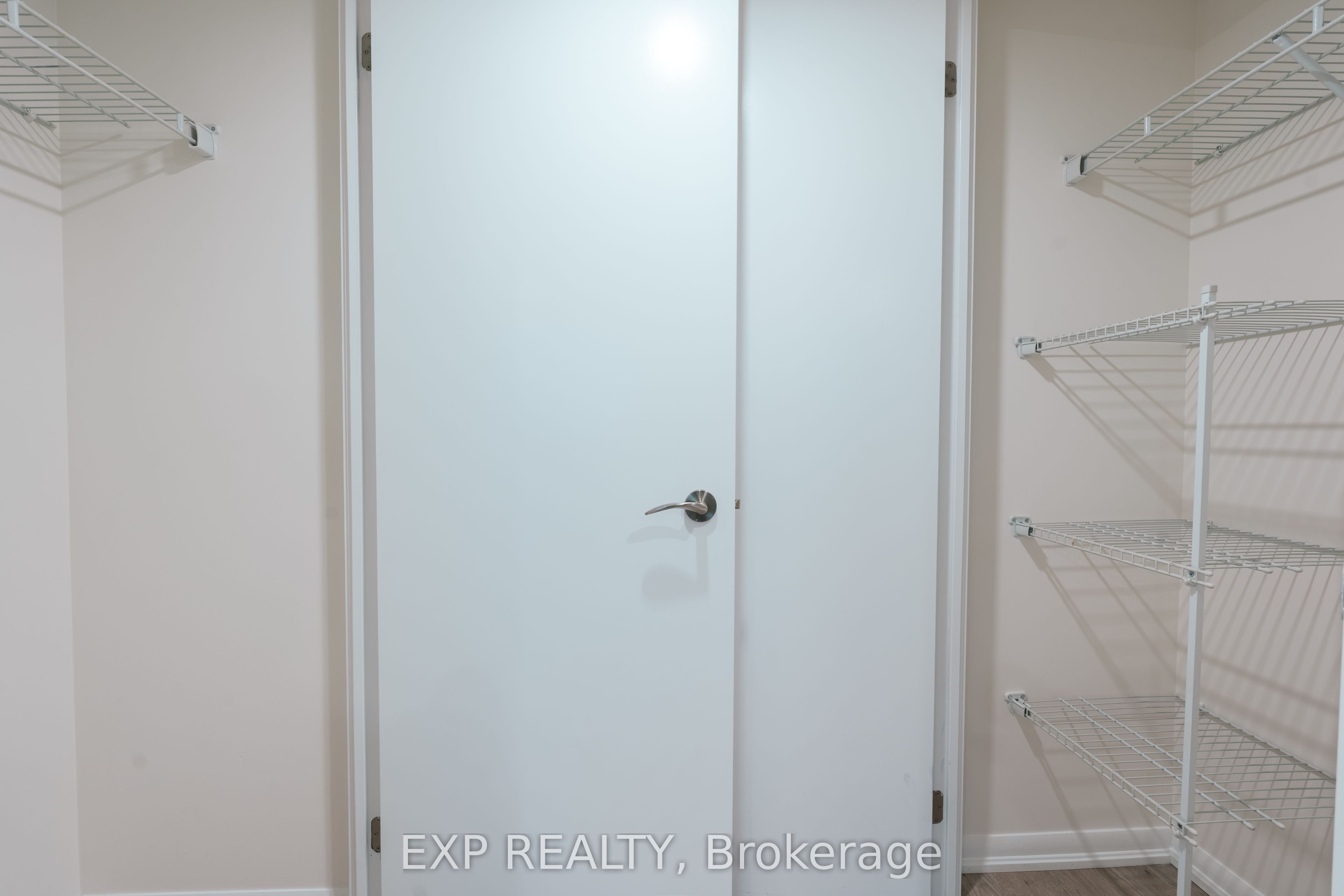 #540 - 830 Lawrence Avenue Property Photo 14