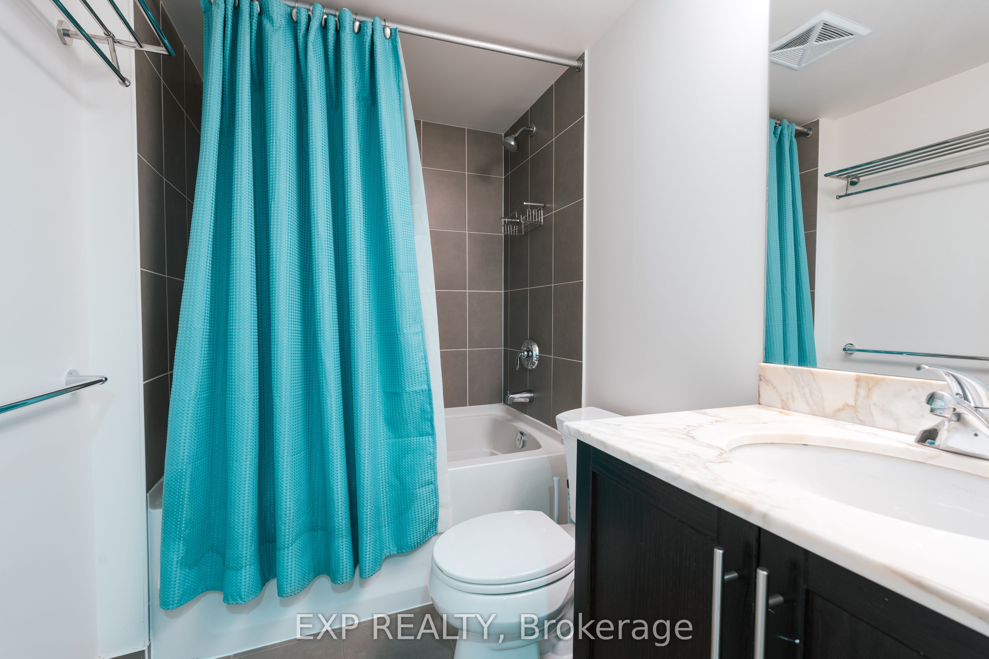 #540 - 830 Lawrence Avenue Property Photo 15