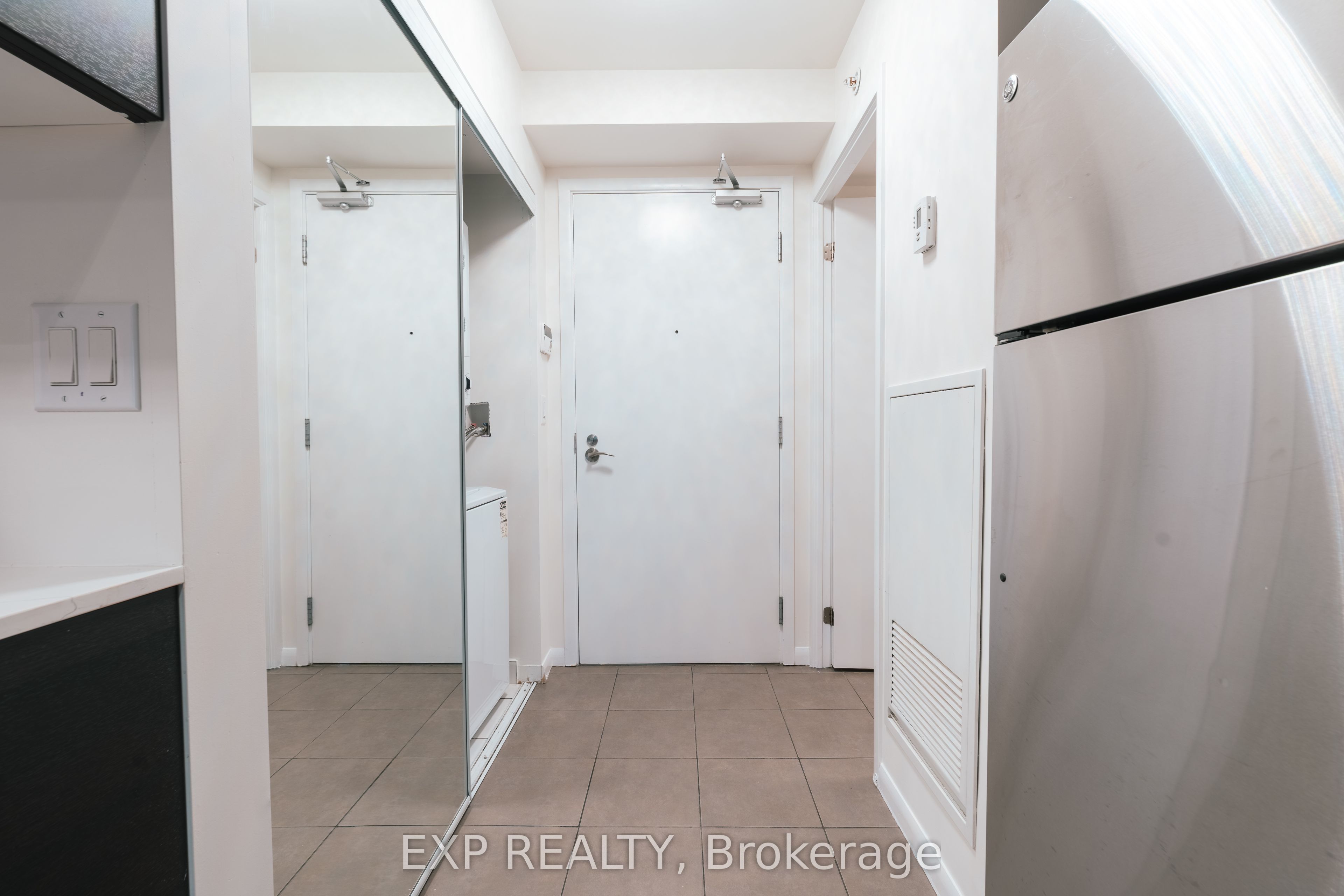 #540 - 830 Lawrence Avenue Property Photo 19