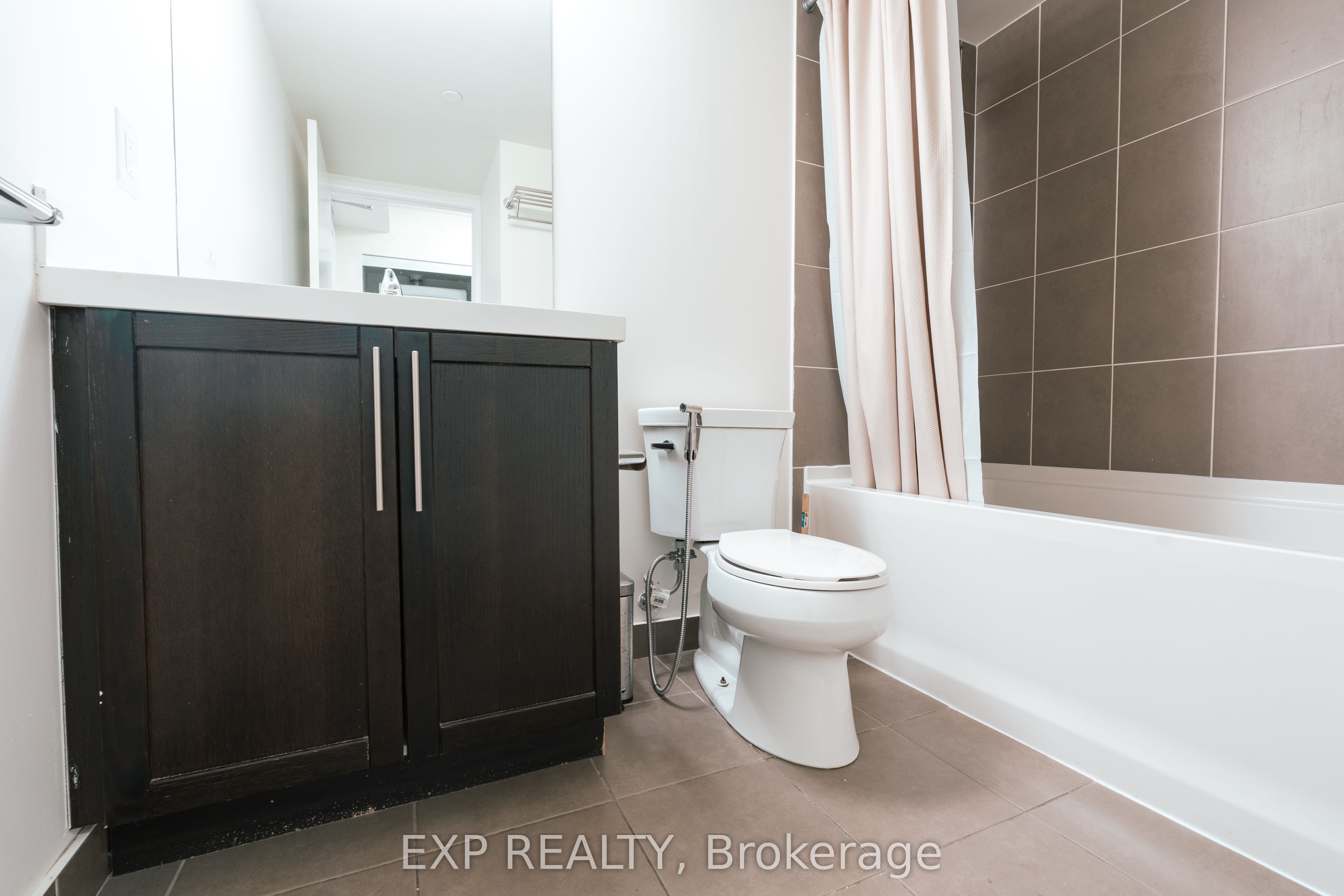 #540 - 830 Lawrence Avenue Property Photo 21