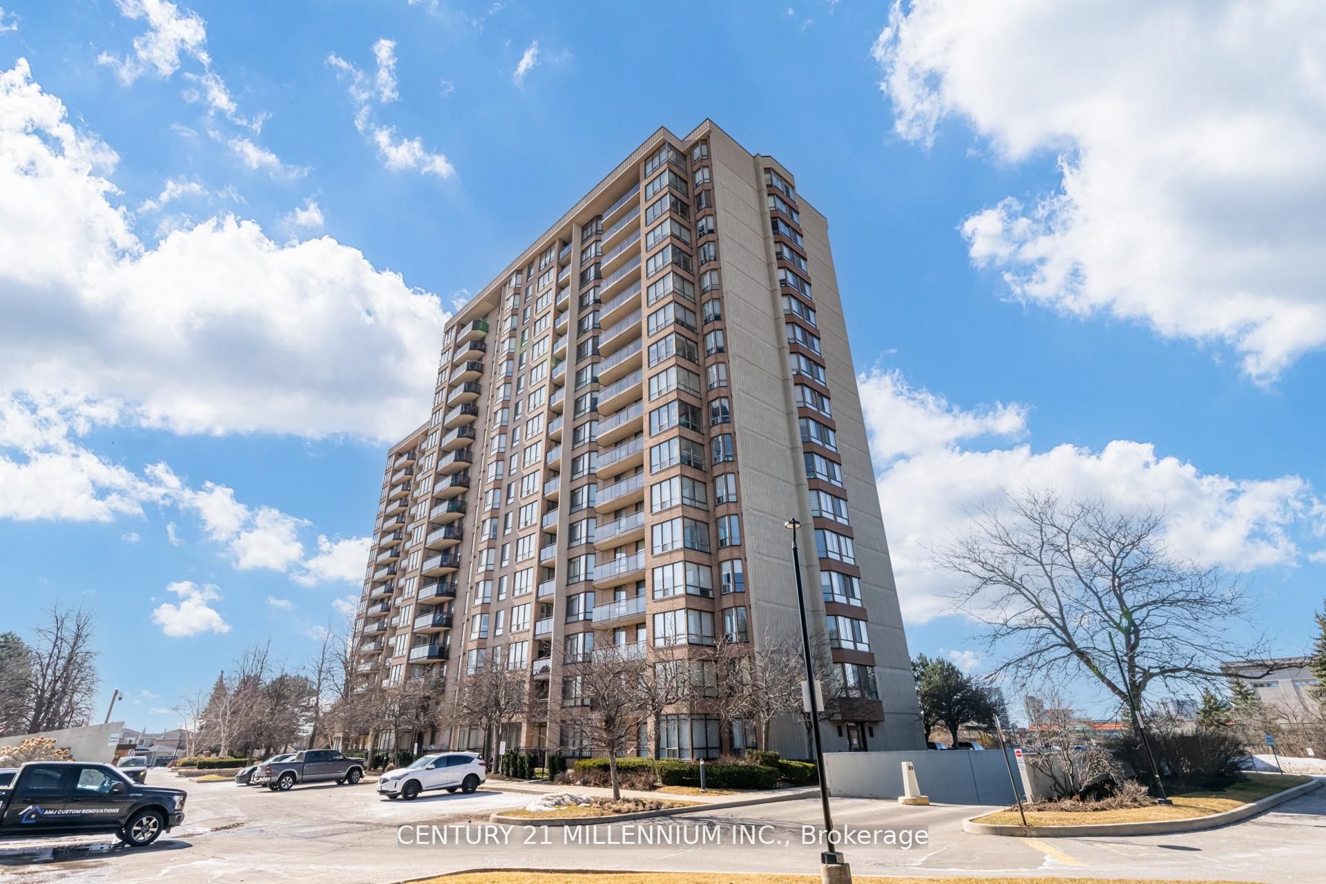 #208 - 20 Cherrytree Drive Property Photo 1