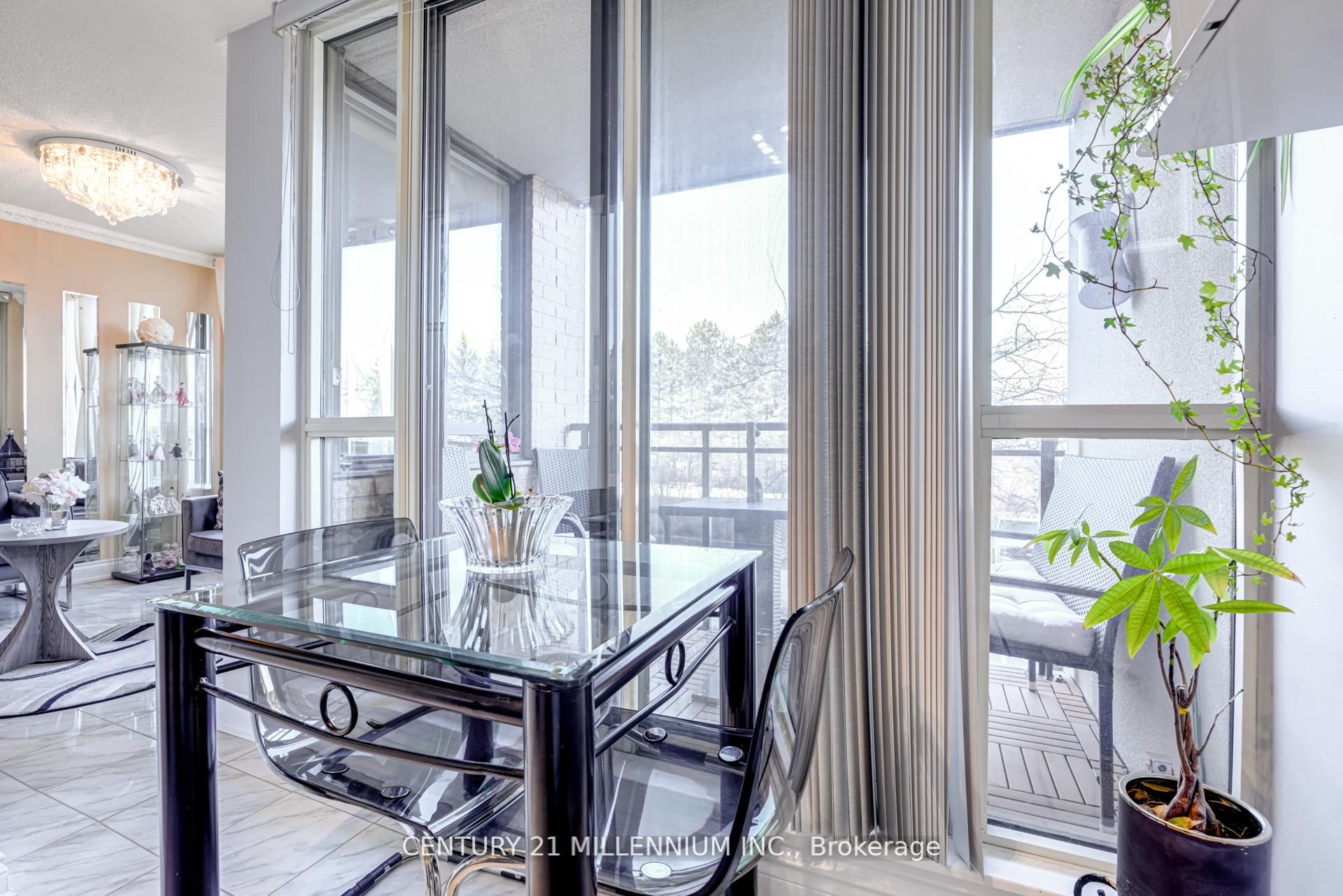 #208 - 20 Cherrytree Drive Property Photo 10