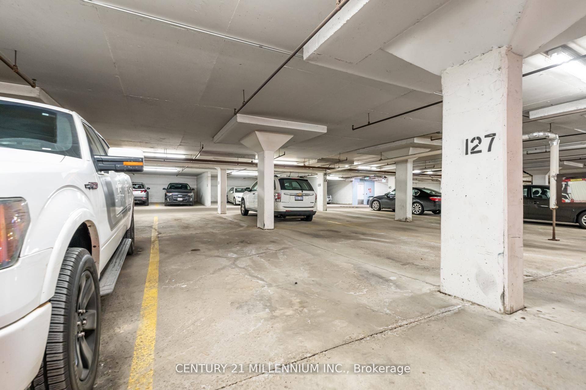 #208 - 20 Cherrytree Drive Property Photo 29