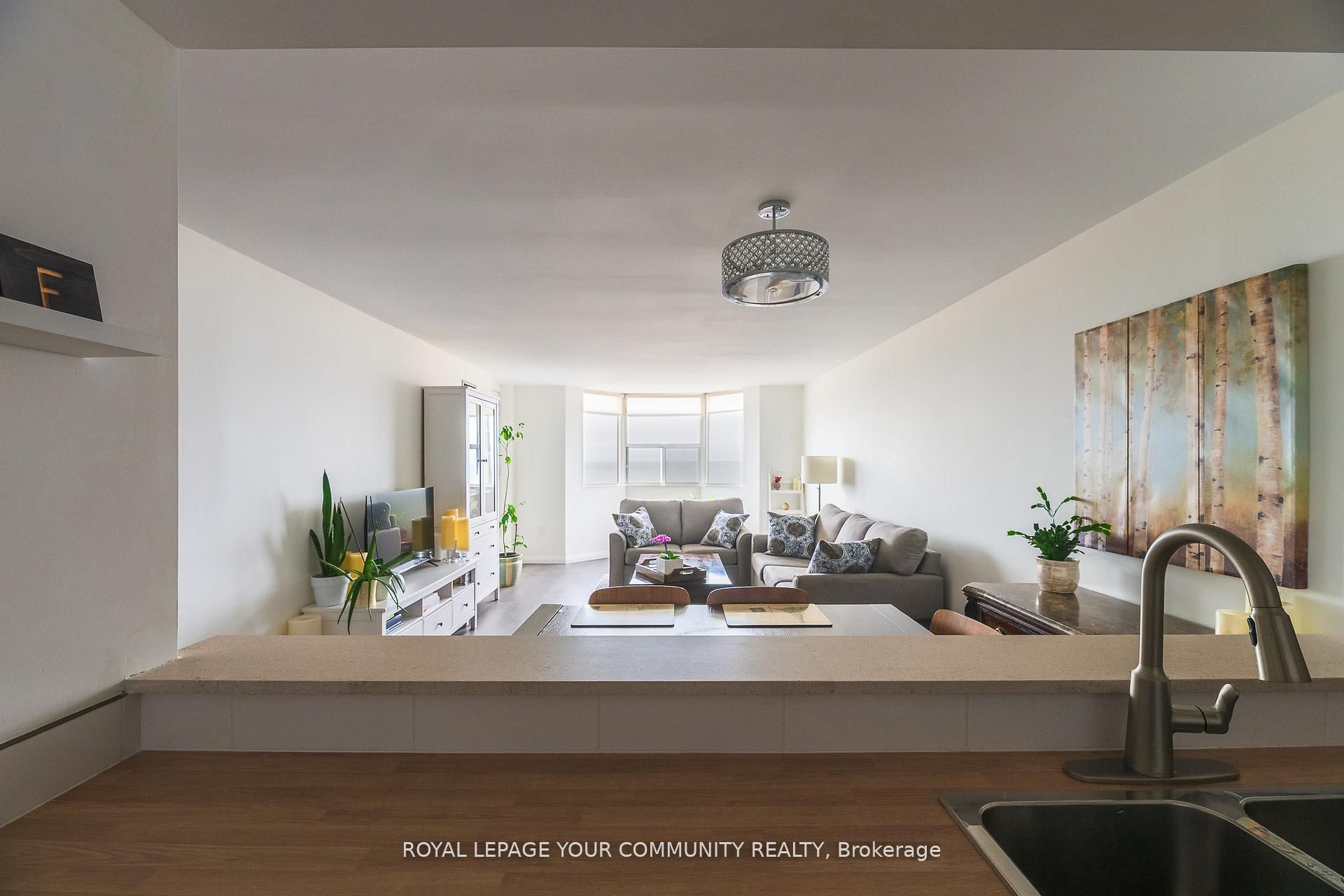 #1608 - 3845 Lake Shore Boulevard Property Photo 5