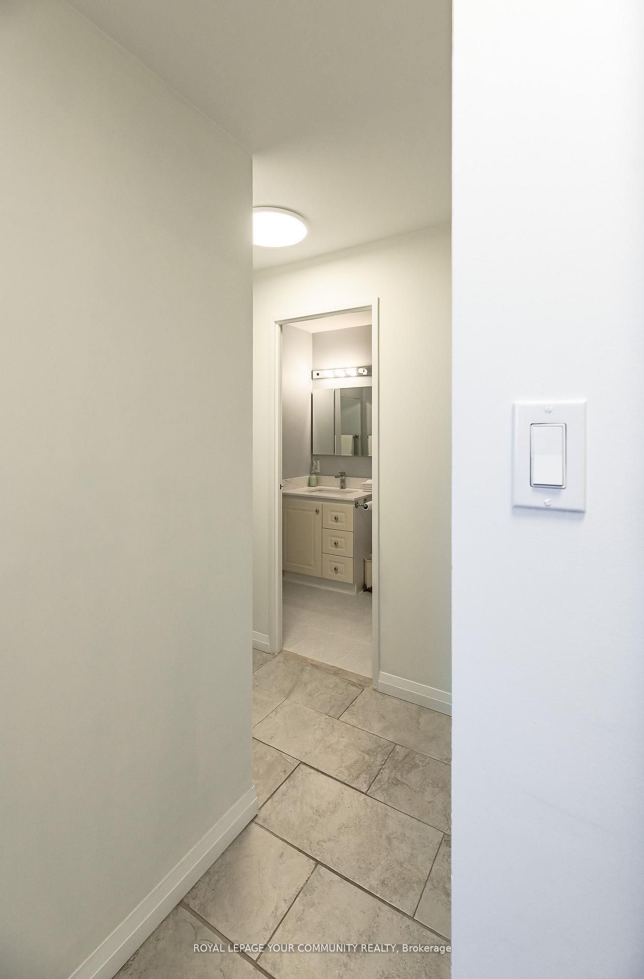 #1608 - 3845 Lake Shore Boulevard Property Photo 20