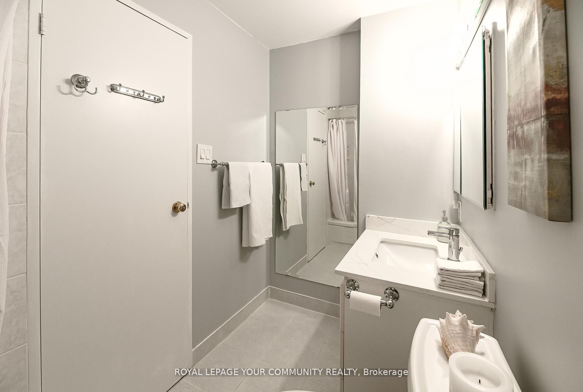 #1608 - 3845 Lake Shore Boulevard Property Photo 21