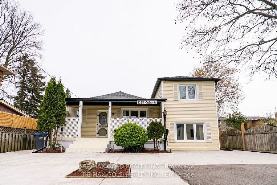 1328 Cawthra Road Property Photo 7