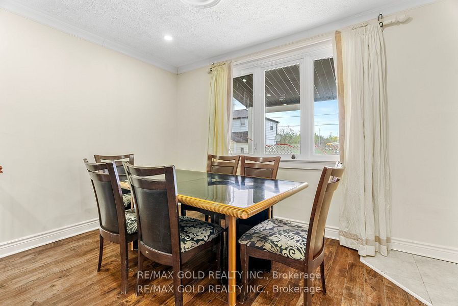 1328 Cawthra Road Property Photo 10
