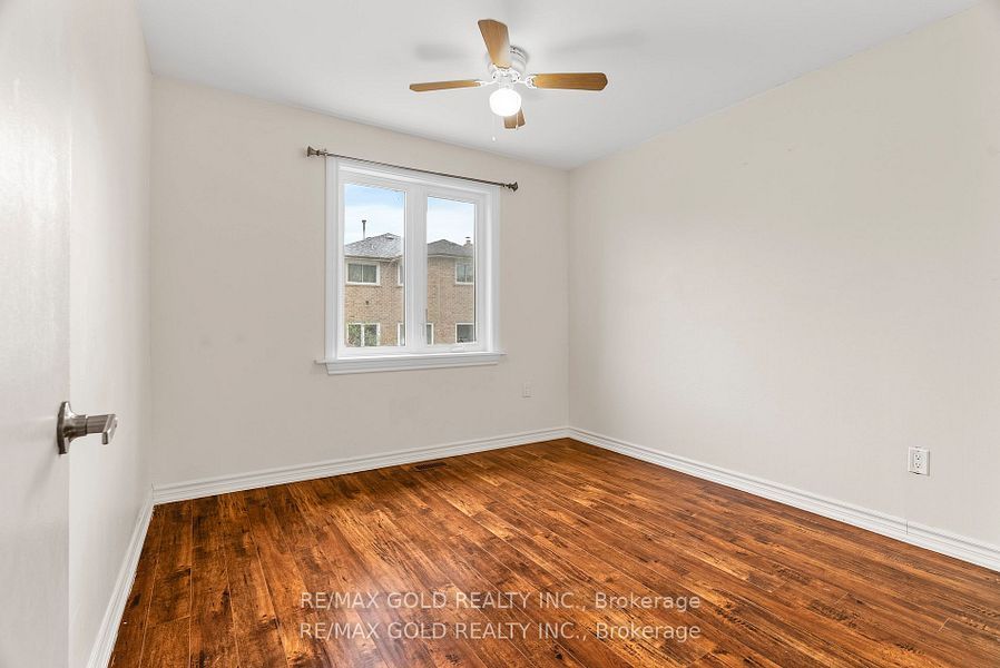 1328 Cawthra Road Property Photo 23
