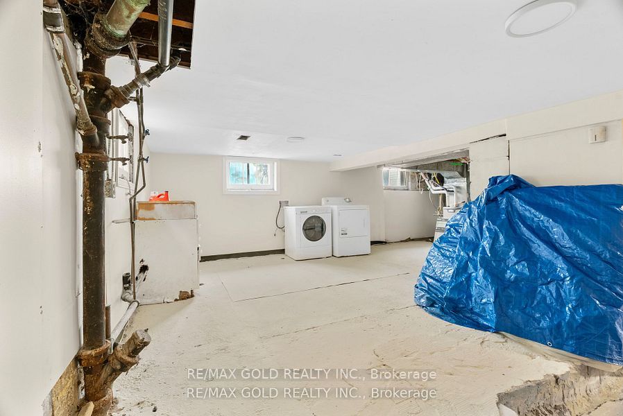 1328 Cawthra Road Property Photo 28