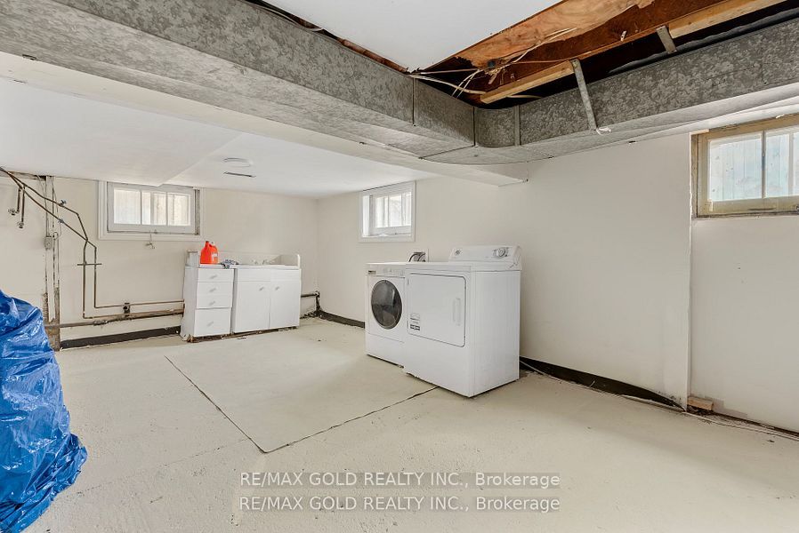 1328 Cawthra Road Property Photo 29